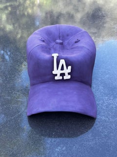 Escultura de cerámica gorra LA Dodgers (morada) - escultura figurativa