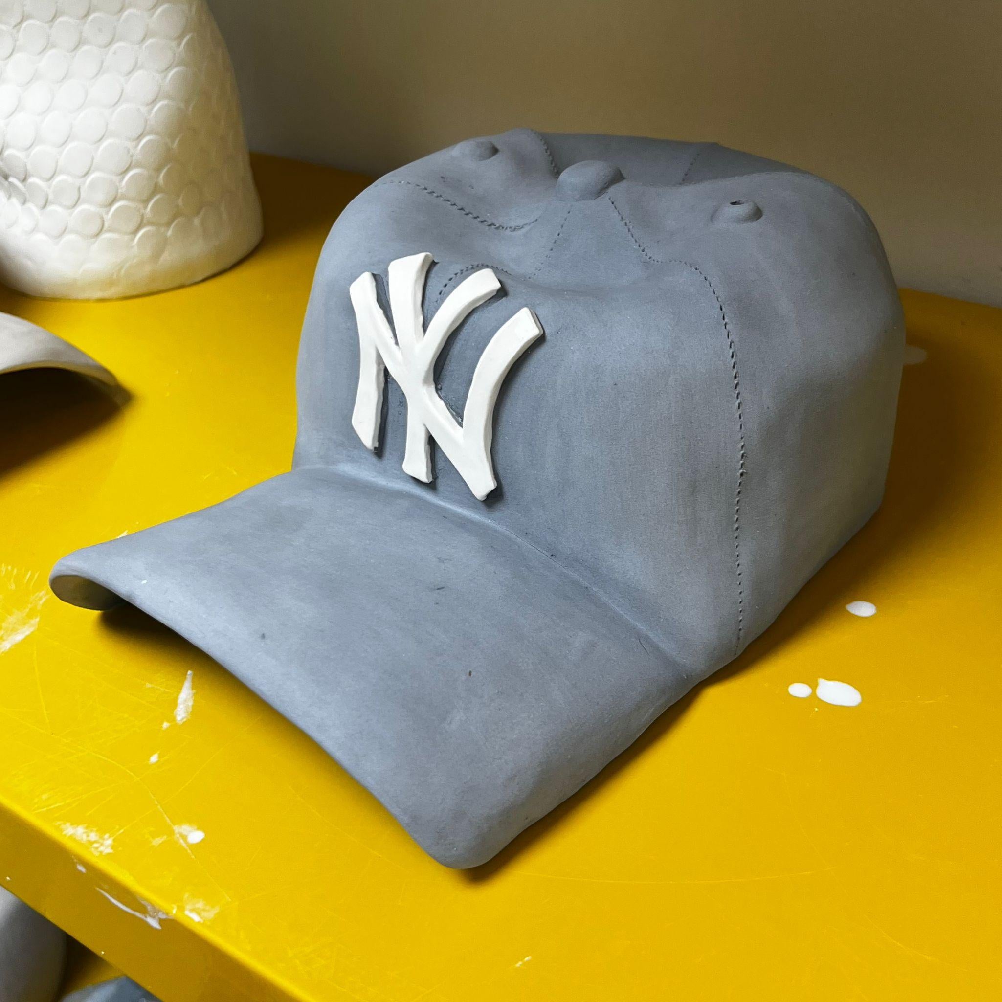 Ceramic NY Yankees cap sculpture (grey) - figurative sculpture For Sale 3
