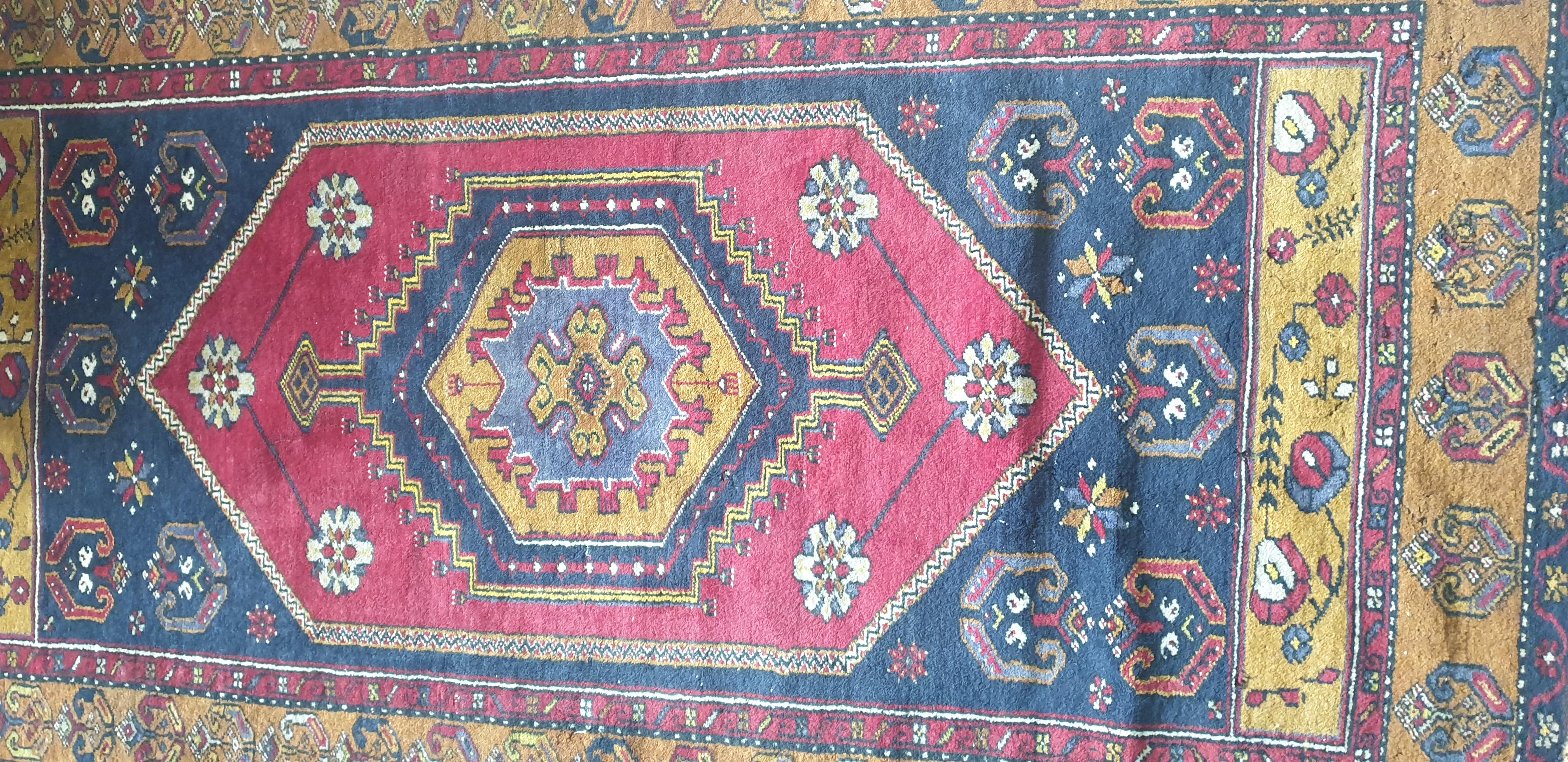 Yahyali-Teppich im Zustand „Gut“ im Angebot in Glasgow, GB