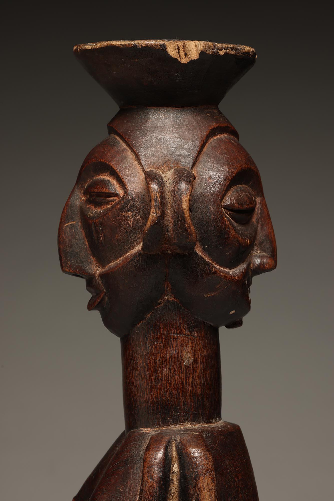 Yaka Standing Wood Janus Male/Female Divination Figure DRC Congo, Africa For Sale 5