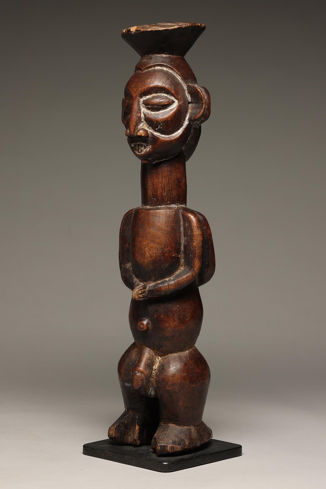 Yaka Standing Wood Janus Male/Female Divination Figur DRC Kongo, Afrika (Kongolesisch) im Angebot