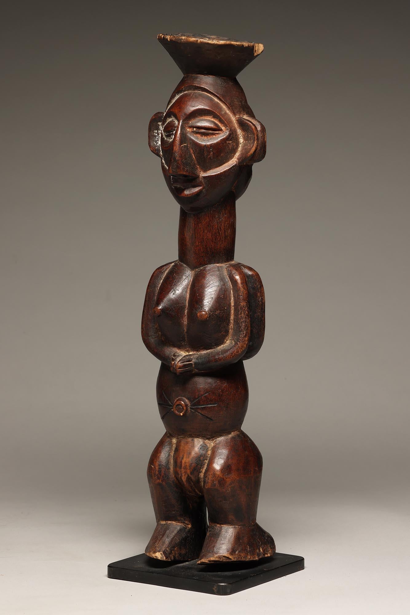 Yaka Standing Wood Janus Male/Female Divination Figure DRC Congo, Africa In Distressed Condition For Sale In Point Richmond, CA