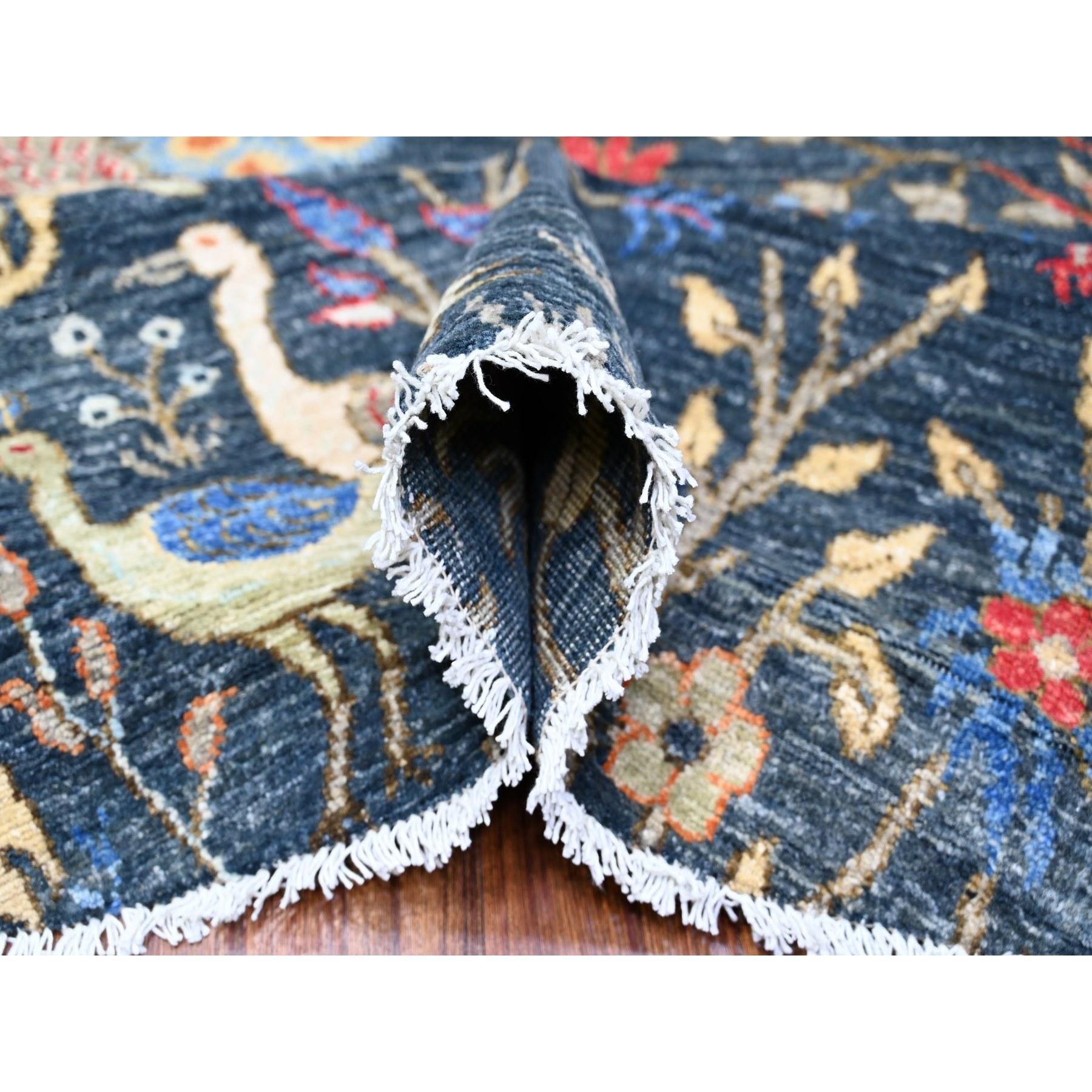 Yale Blauer handgeknüpfter, runder, afghanischer Peshawar- orientalischer Teppich aus weicher Wolle 9'5