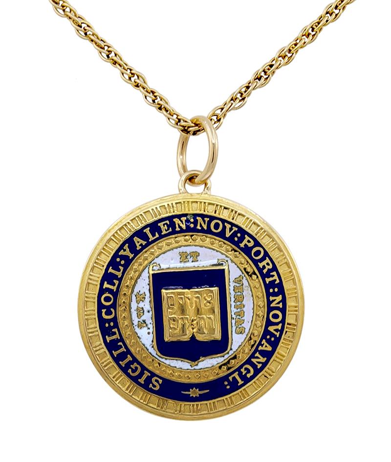 Yale Enamel Gold Charm In Excellent Condition In New York, NY