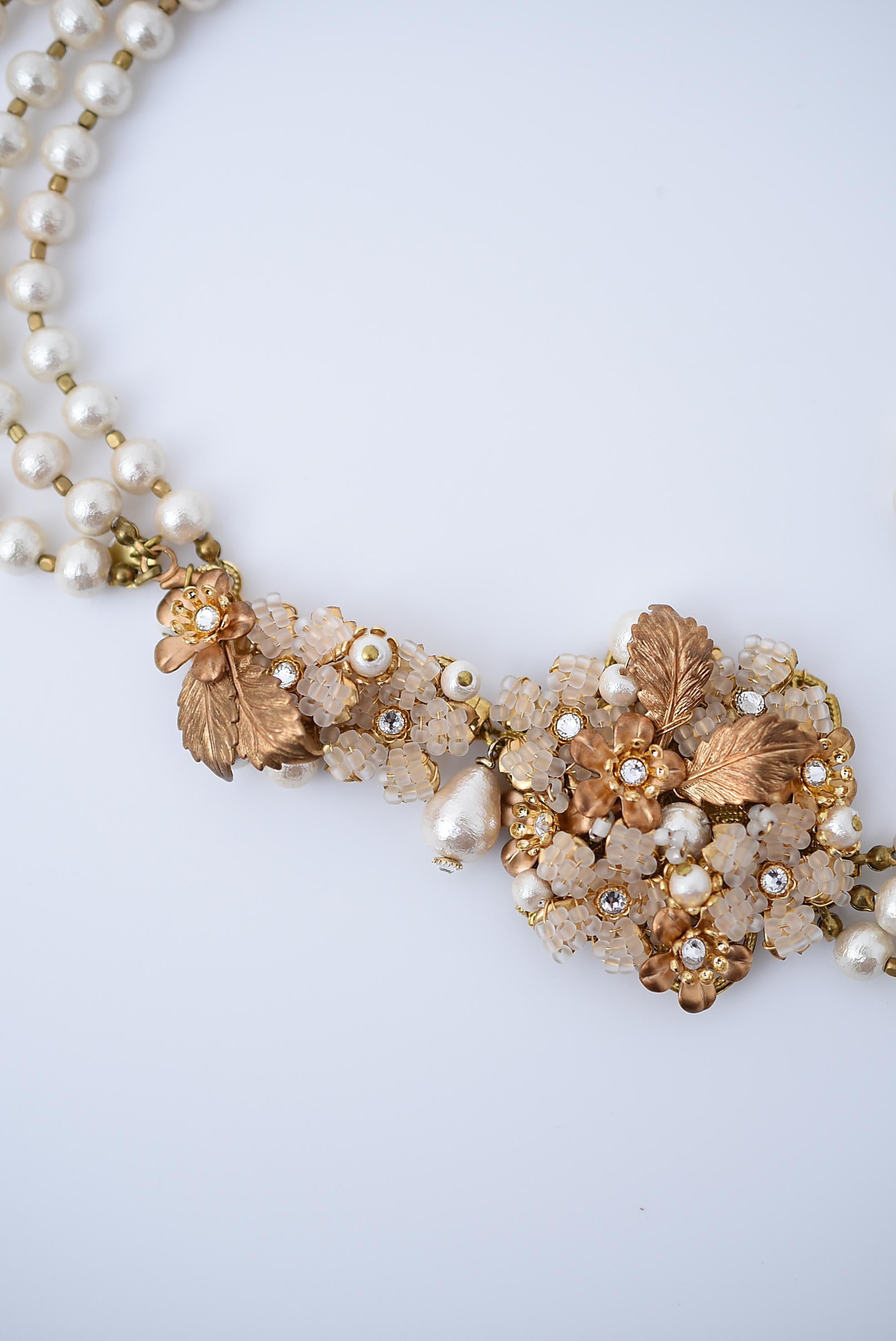 yamasakura bouquet necklace / vintage jewelry , vintage beads, vintage necklace In New Condition For Sale In Sammu shi, JP