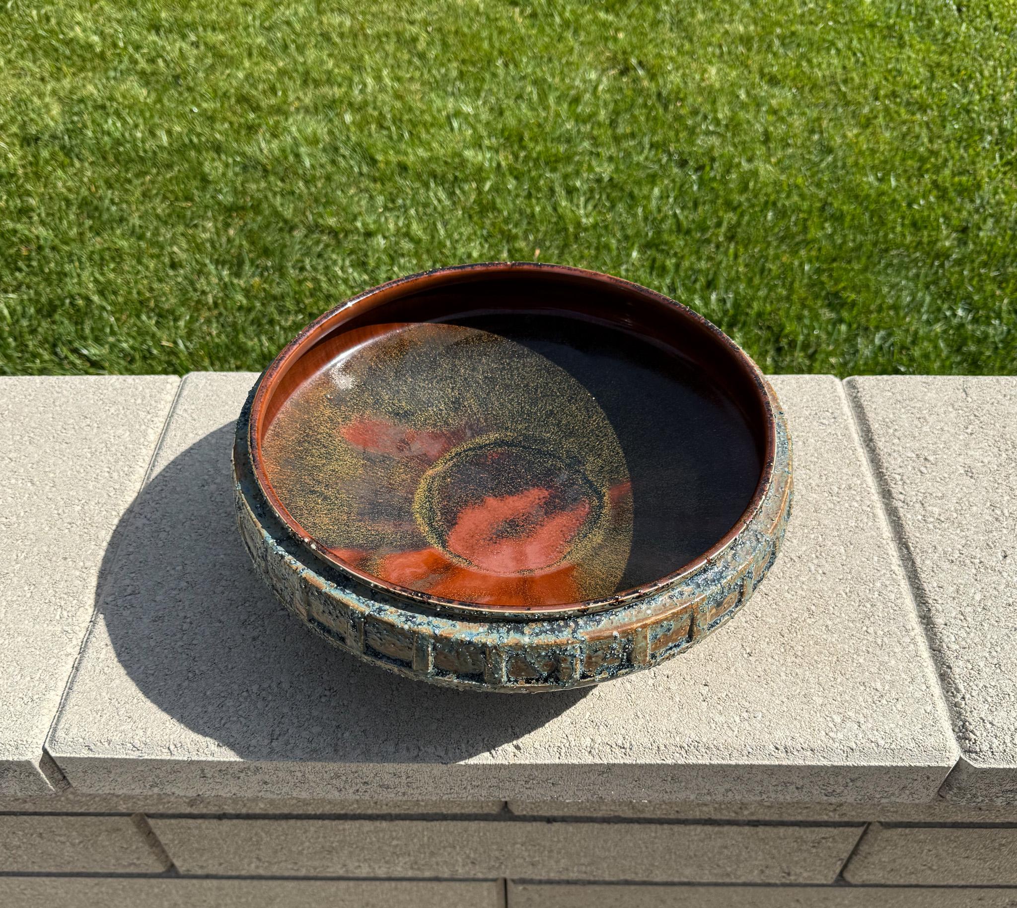 Jardinière en céramique Ikebana à glaçure lave moderniste de Yamasan, Japon, vers 1960 en vente 5