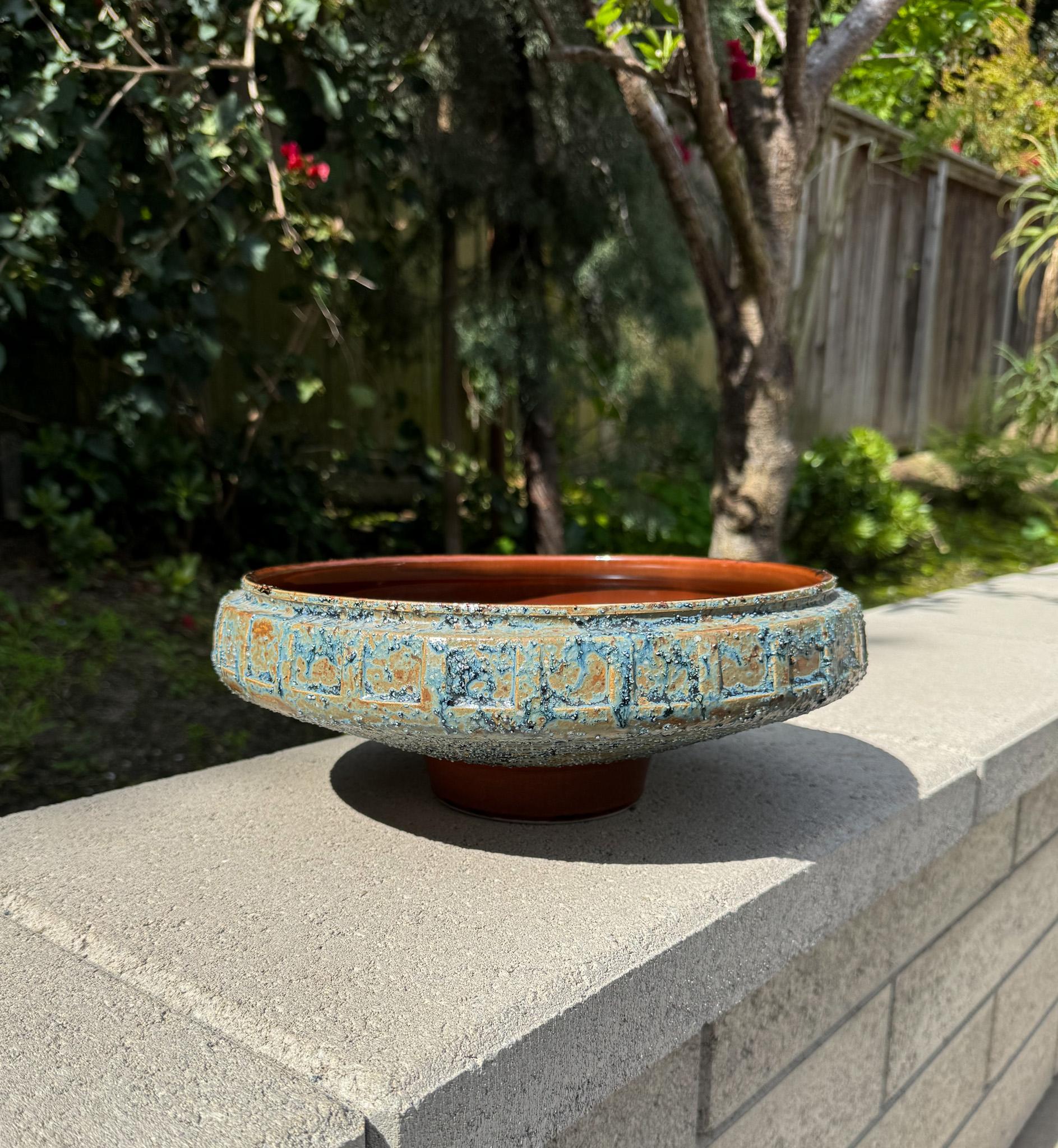 Jardinière en céramique Ikebana à glaçure lave moderniste de Yamasan, Japon, vers 1960 en vente 7