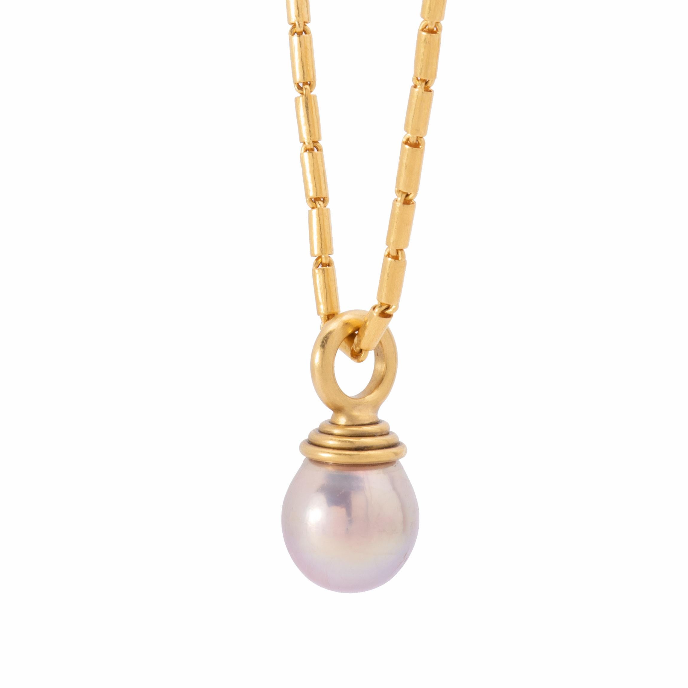 Contemporary Yangtze River Pearl Pendant in 22 Karat Gold For Sale