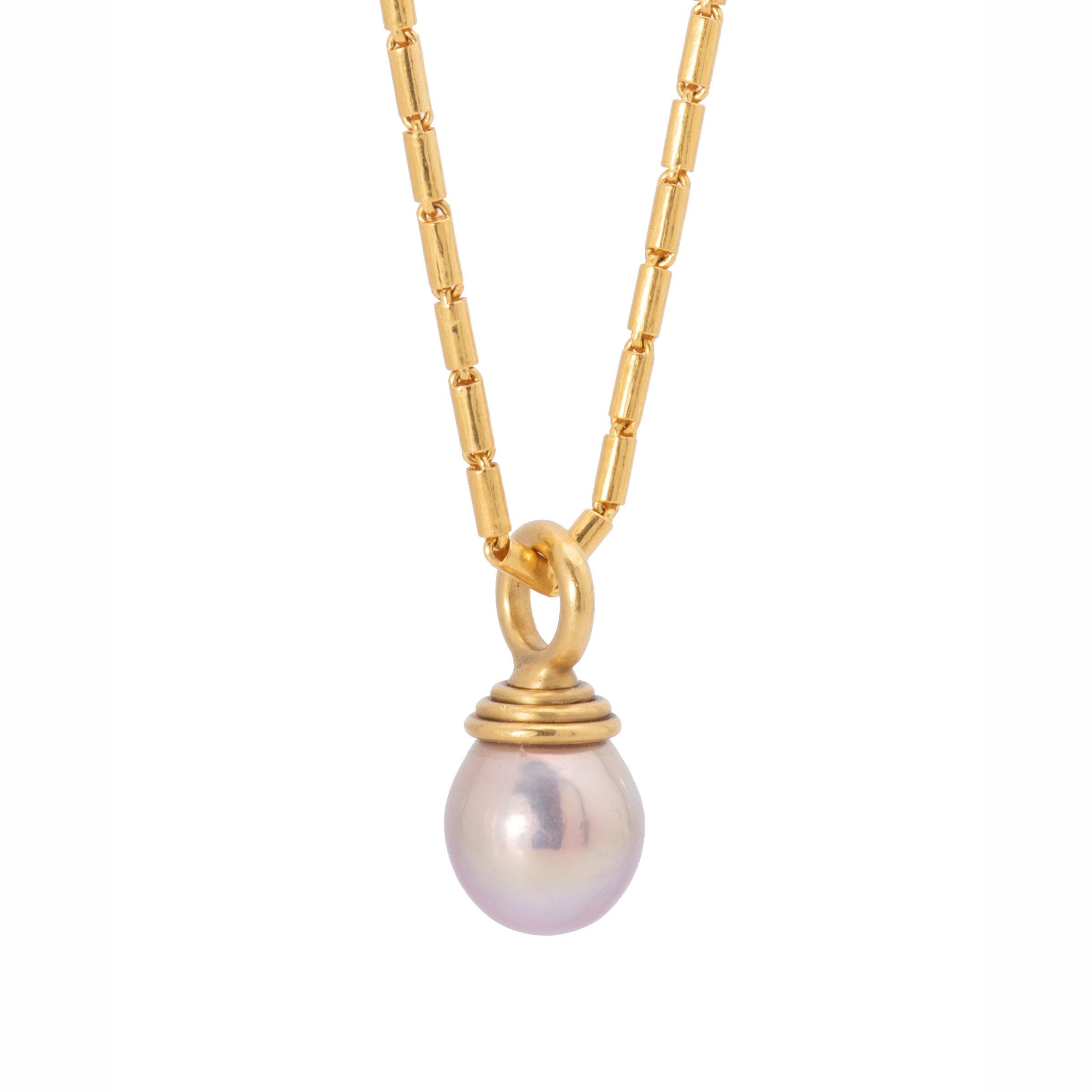 Yangtze River Pearl Pendant in 22 Karat Gold For Sale 1