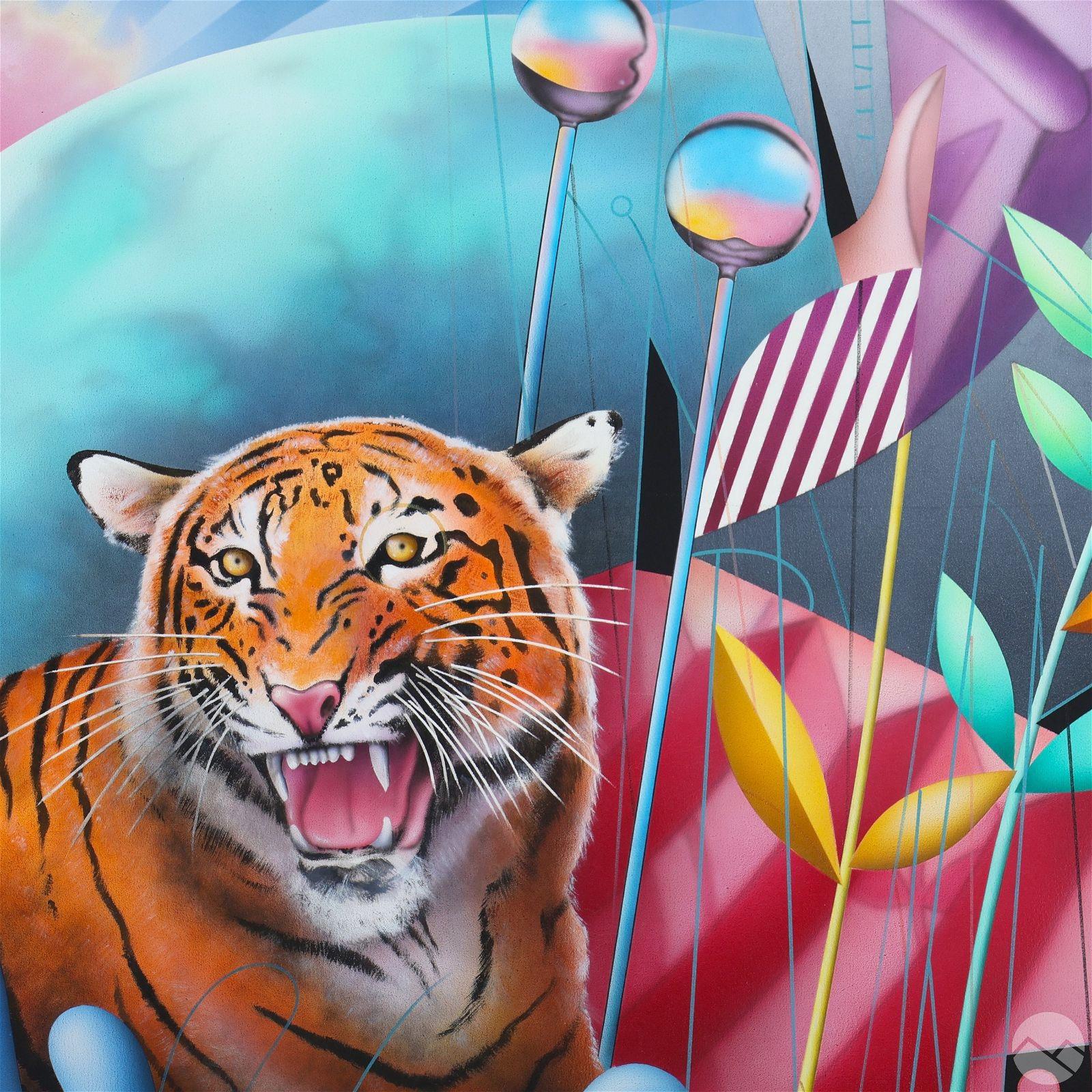 DC En Crecimiento Aceite Grande Con Tigre - Painting de Yankel Ginzburg