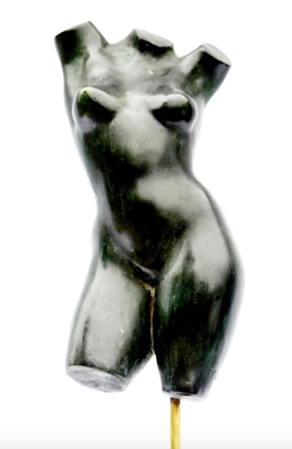 Torso de Caroline de Yann Guillon - Escultura desnuda de bronce, torso femenino, cuerpo en venta 5