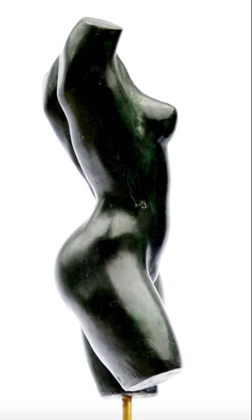 Torso de Caroline de Yann Guillon - Escultura desnuda de bronce, torso femenino, cuerpo en venta 6