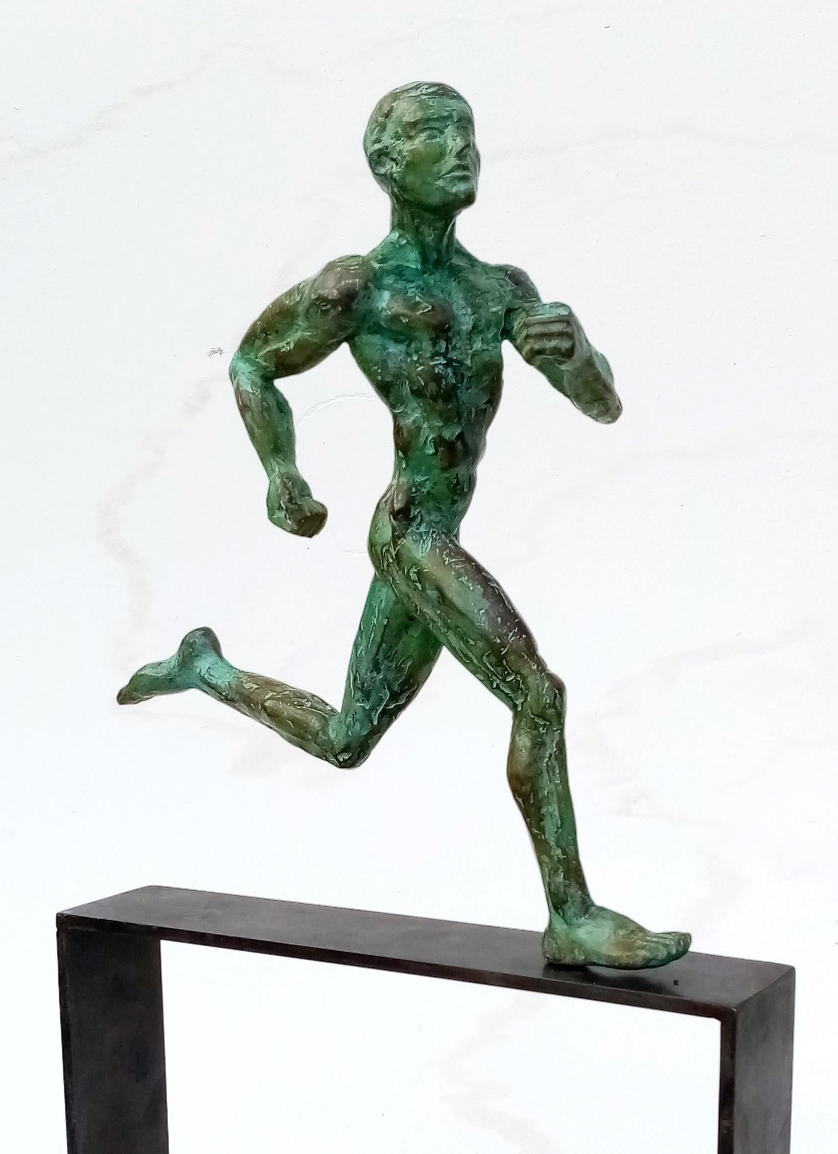 Coureur „Marathonien“ von Yann Guillon – männliche Bronzeskulptur, Sportler, Bewegung im Angebot 2