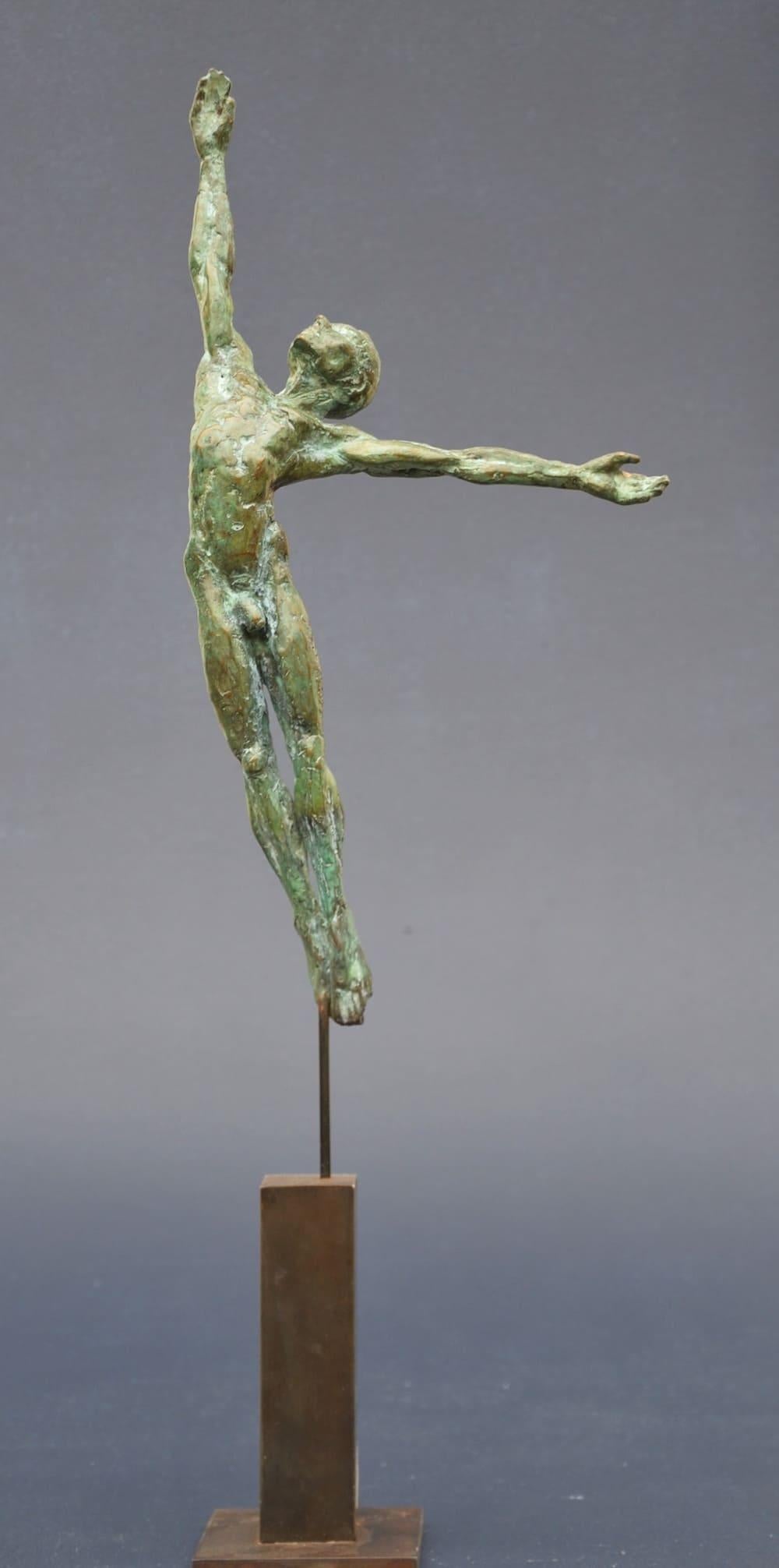 Dancer “Attraction” II by Yann Guillon - Figurative bronze sculpture, man, torso im Angebot 10