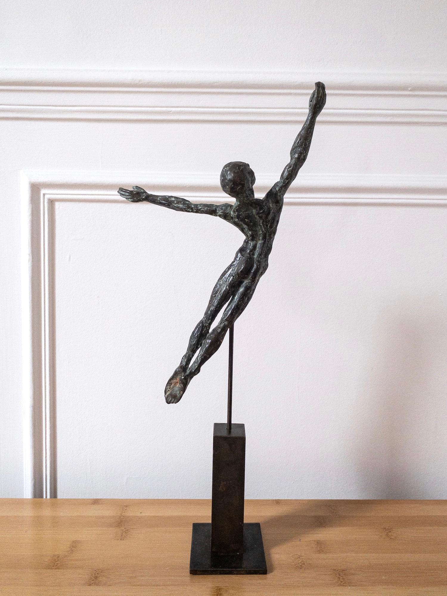 Dancer “Attraction” II by Yann Guillon - Figurative bronze sculpture, man, torso For Sale 3
