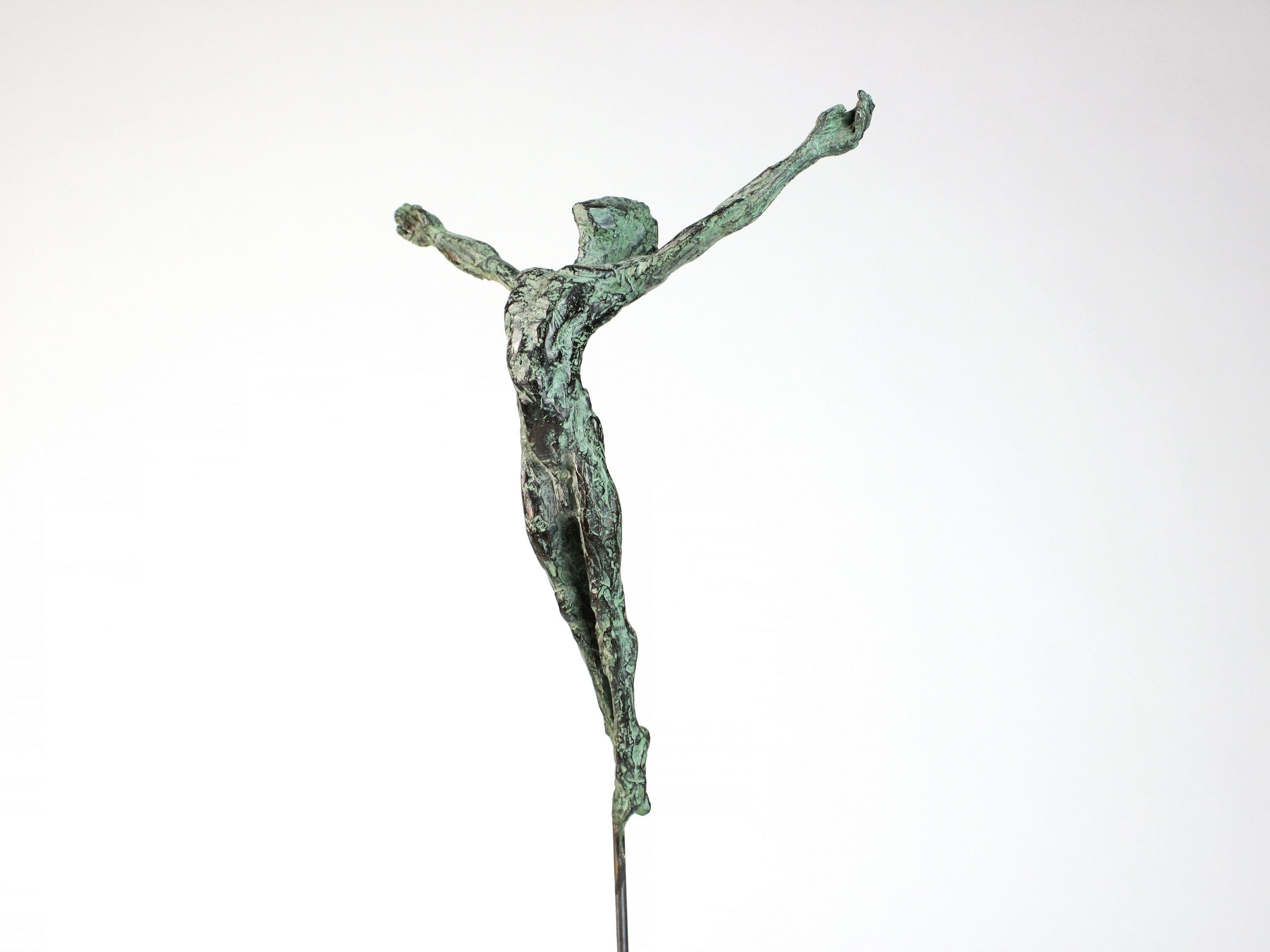 Danseur Envol II de Yann Guillon - Sculpture figurative en bronze, homme, torse en vente 2
