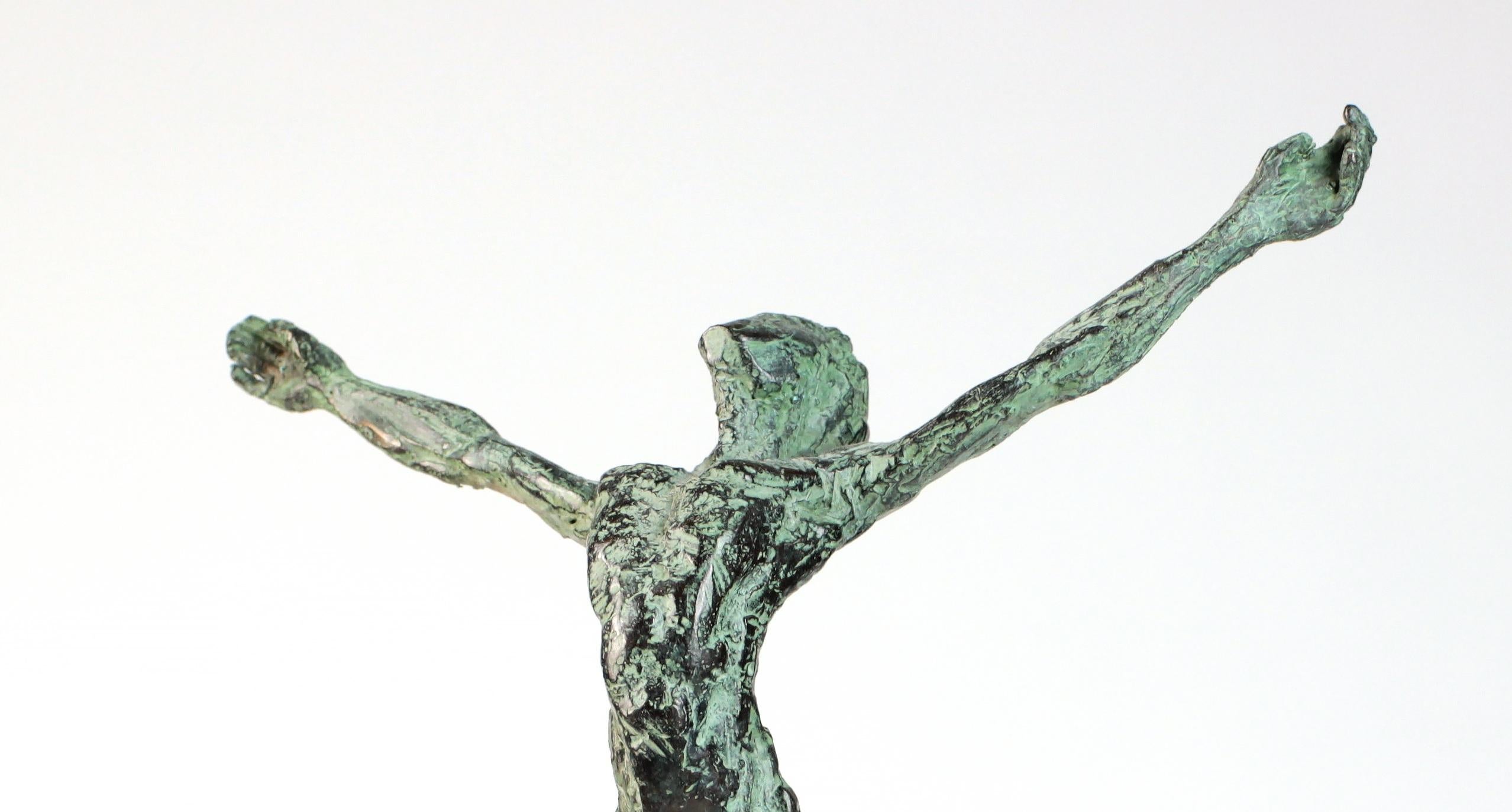 Danseur Envol II de Yann Guillon - Sculpture figurative en bronze, homme, torse en vente 4