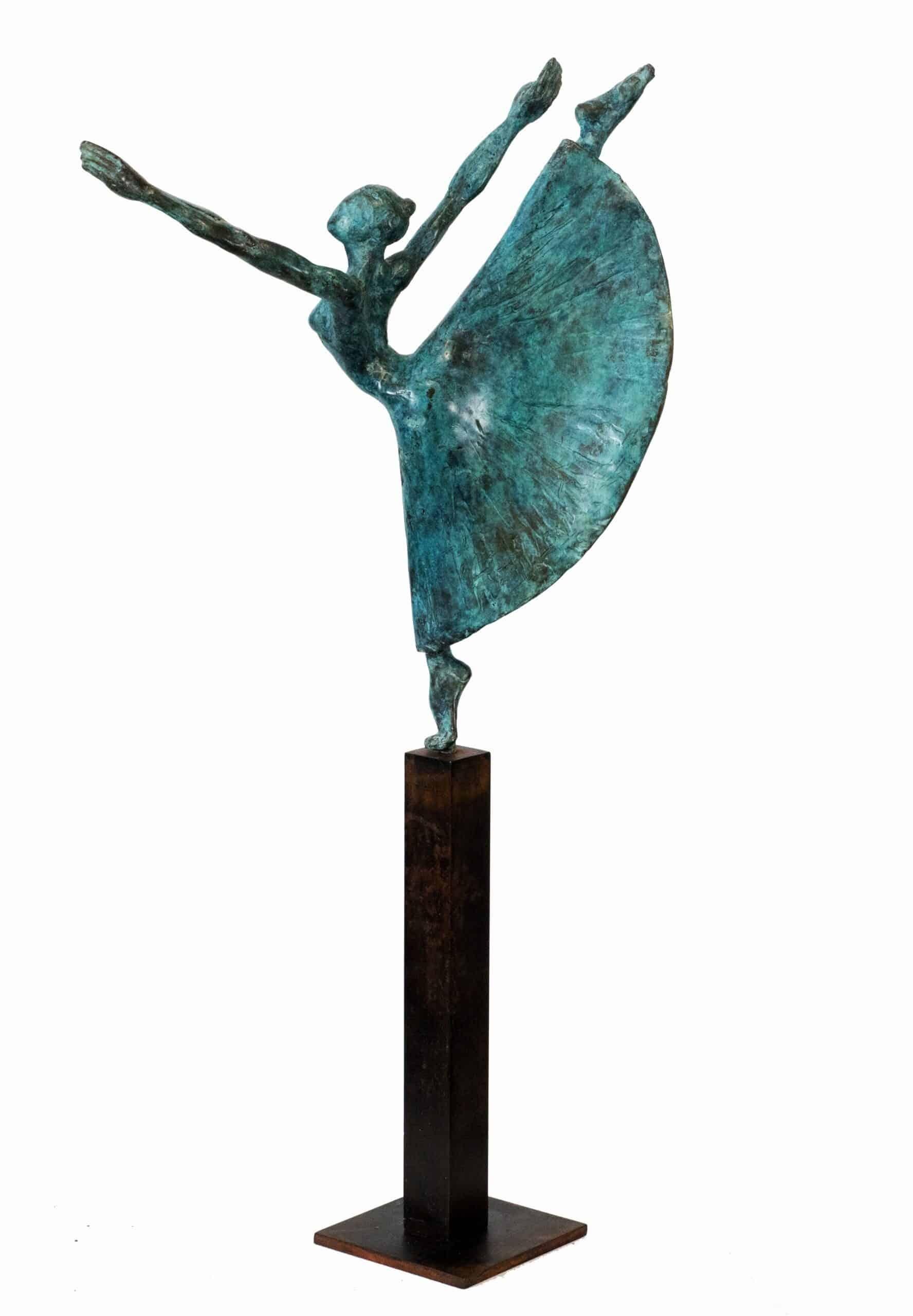 Danseuse avec une longue totu de Yann Guillon - sculpture en bronze, ballet, femme, élégante en vente 2