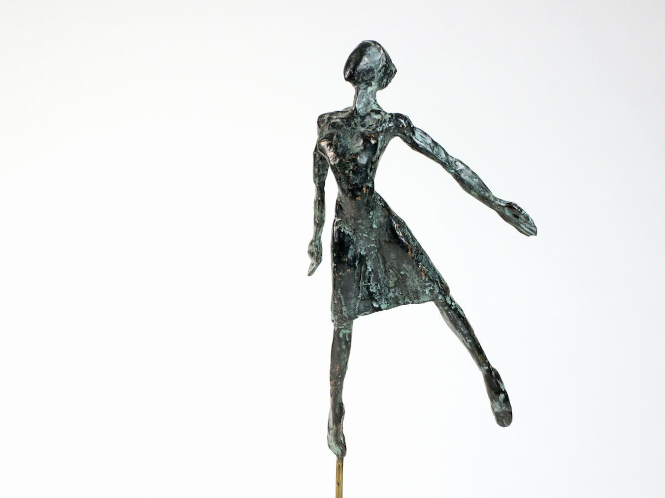 Danseuse Envolée by Yann Guillon - Bronze sculpture, ballet, woman, dancer For Sale 4
