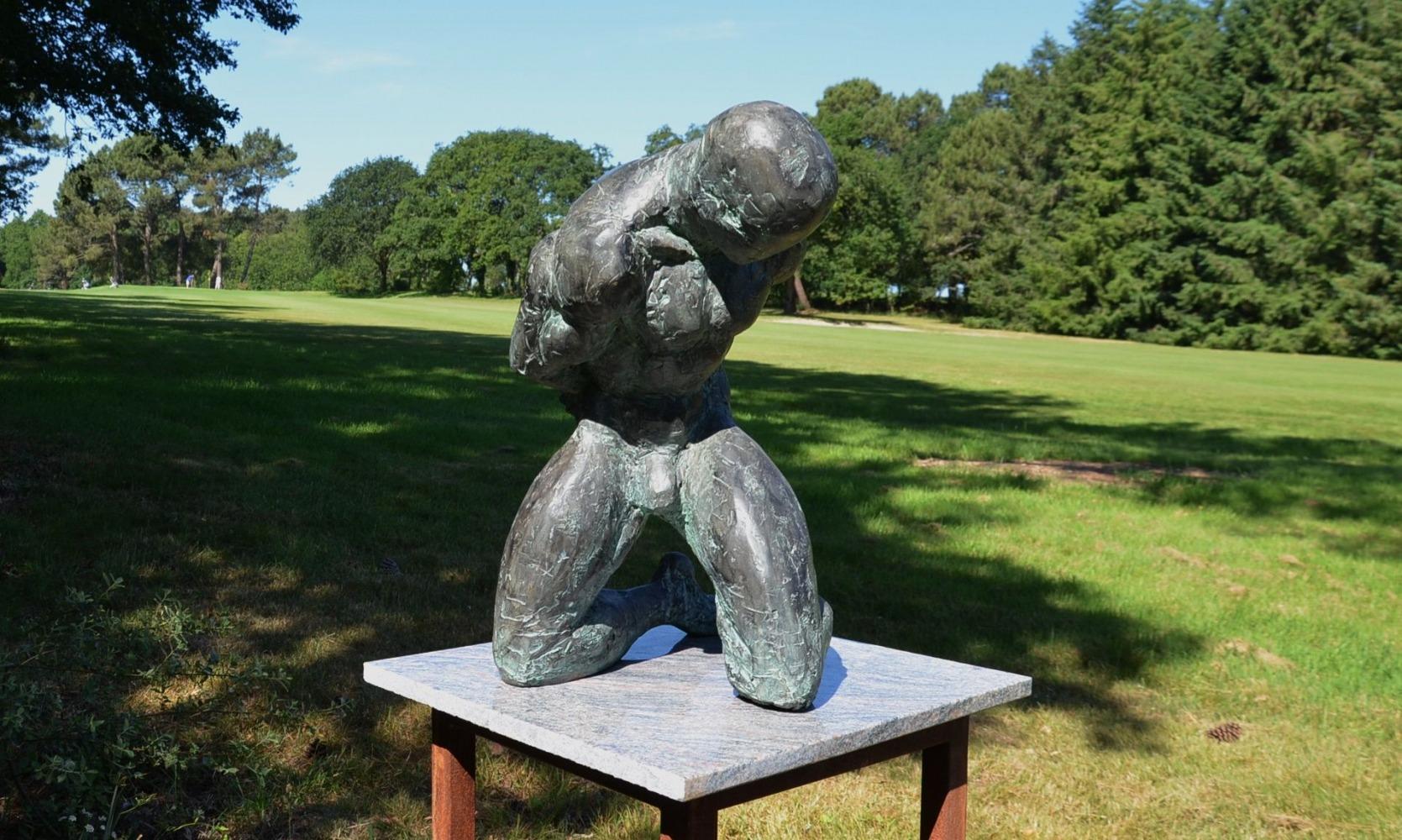 Grand esclave (Large Slave) by Yann Guillon - Male Nude Bronze Sculpture For Sale 3