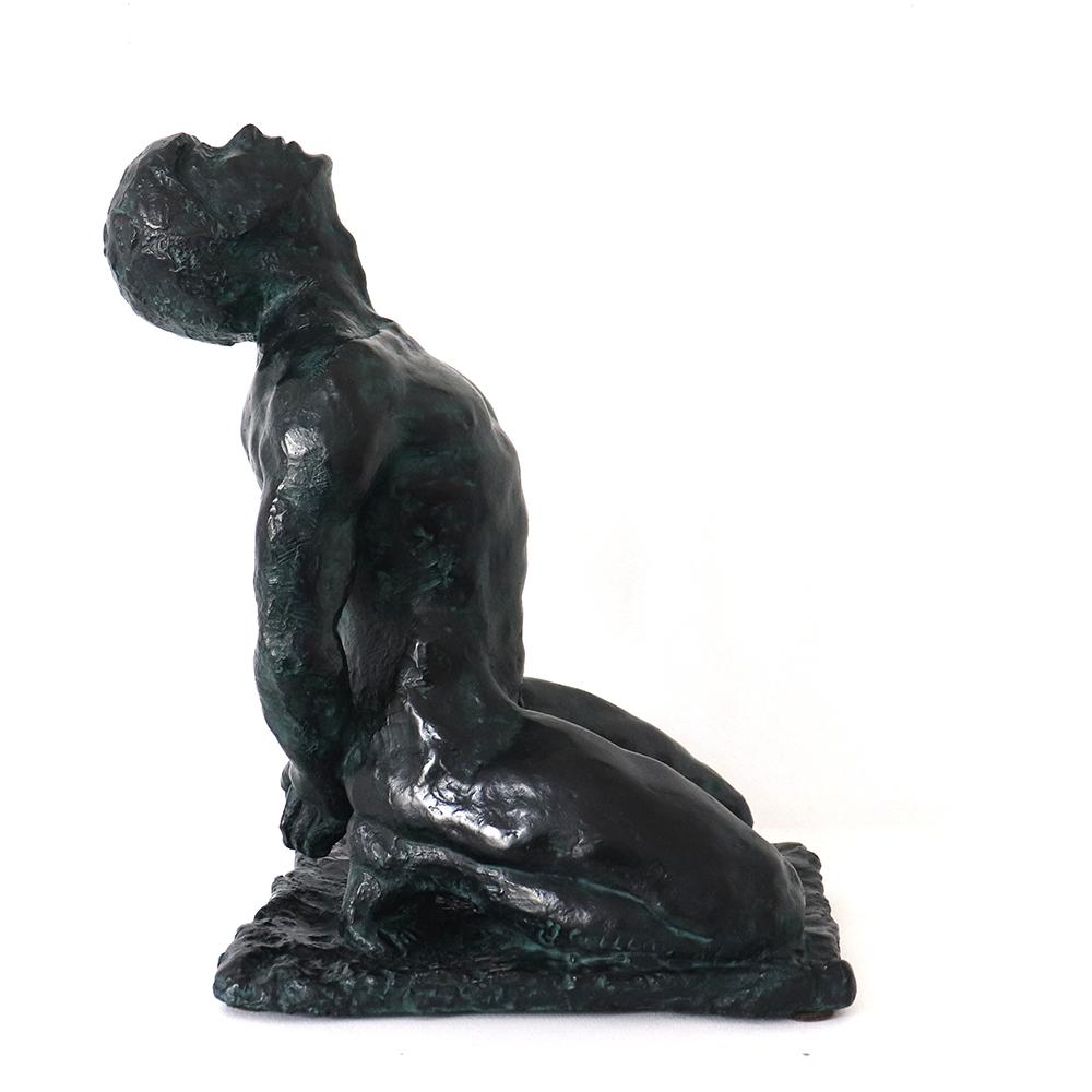Intérieur énergétique intérieure de Yann Guillon - Sculpture en bronze, figure masculine, torse nu, foncé en vente 6