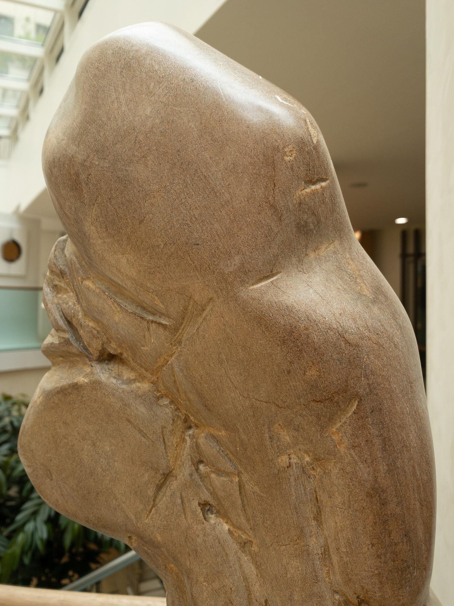 Großer expressionistischer Torso von Yann Guillon - Zeitgenössische Steinskulptur, Körper im Angebot 5
