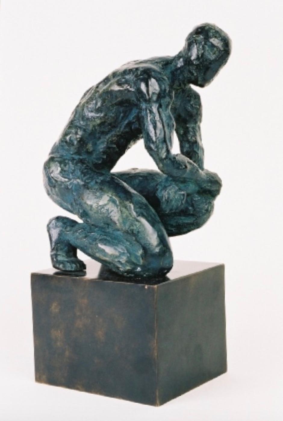 Ludo ist eine Bronzeskulptur des französischen zeitgenössischen Künstlers Yann Guillon mit den Maßen 25 × 20 × 15 cm (9,8 × 7,9 × 5,9 in).  
Diese Skulptur ist signiert und nummeriert, sie gehört zu einer limitierten Auflage von 8 Exemplaren + 4