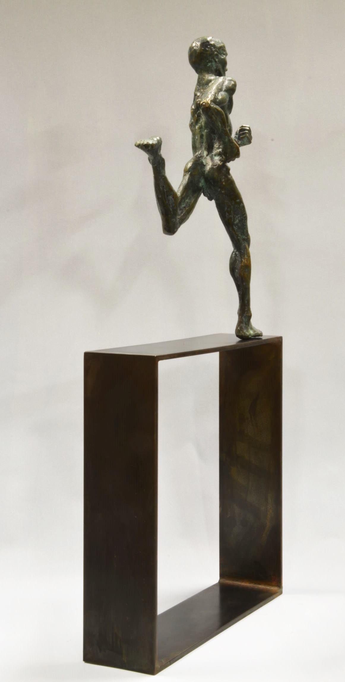 Marathon Runner by Yann Guillon - Male bronze sculpture, athlete, contemporary For Sale 1