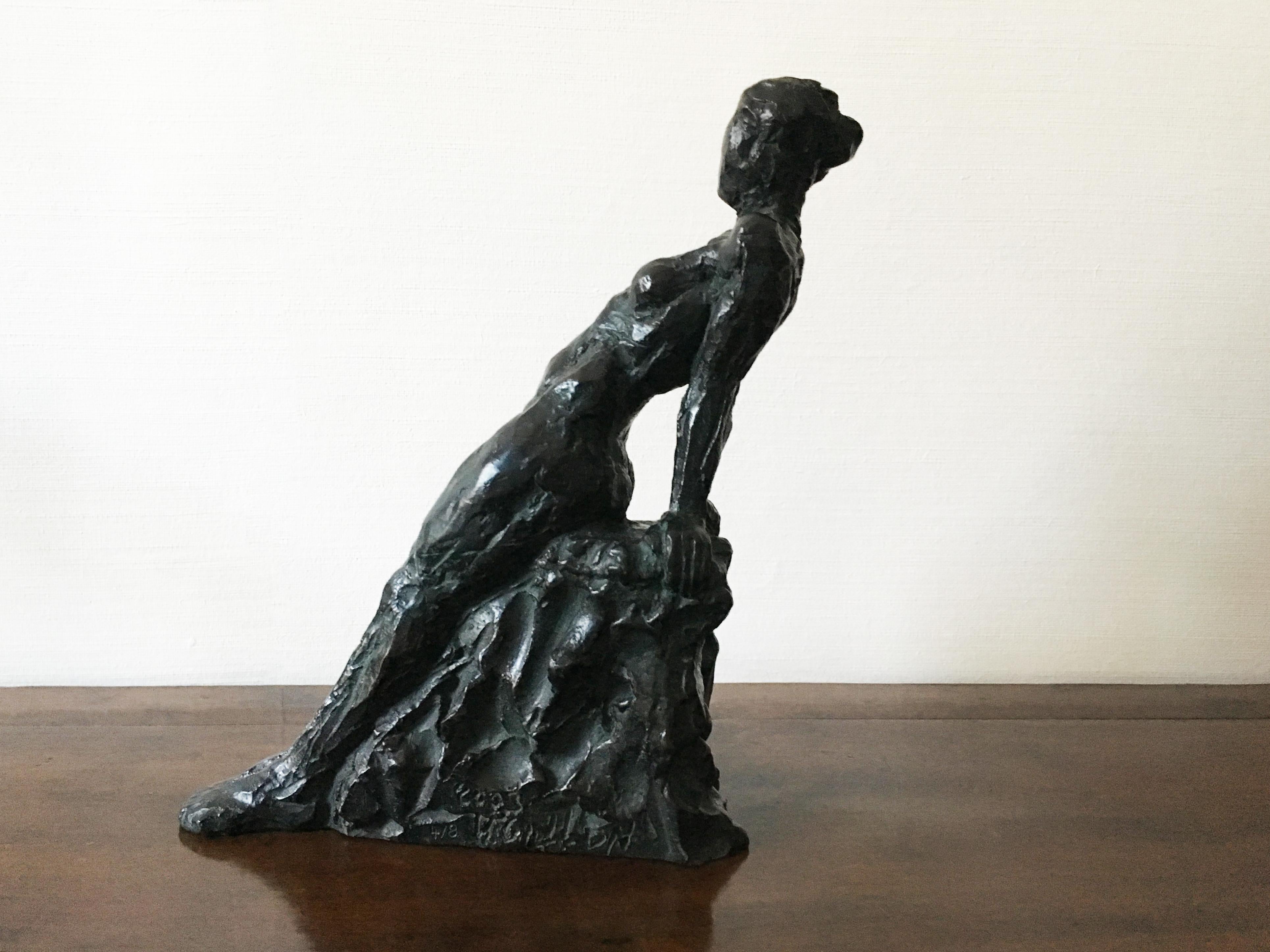 Mathilde von Yann Guillon – weibliche Aktskulptur aus Bronzeskulptur, Frauenkörper im Angebot 4