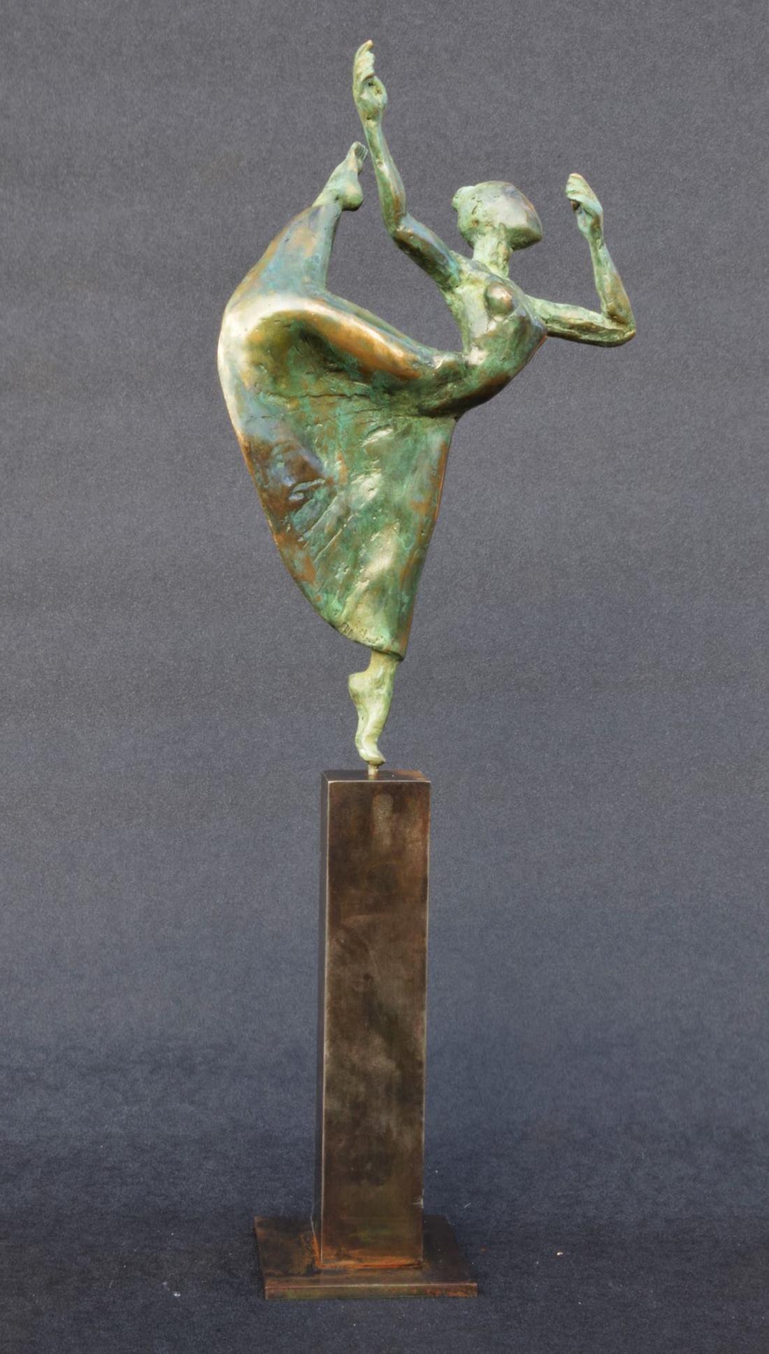 Modern dancer I by Yann Guillon - Ballet dancer, female figure, bronze sculpture For Sale 1
