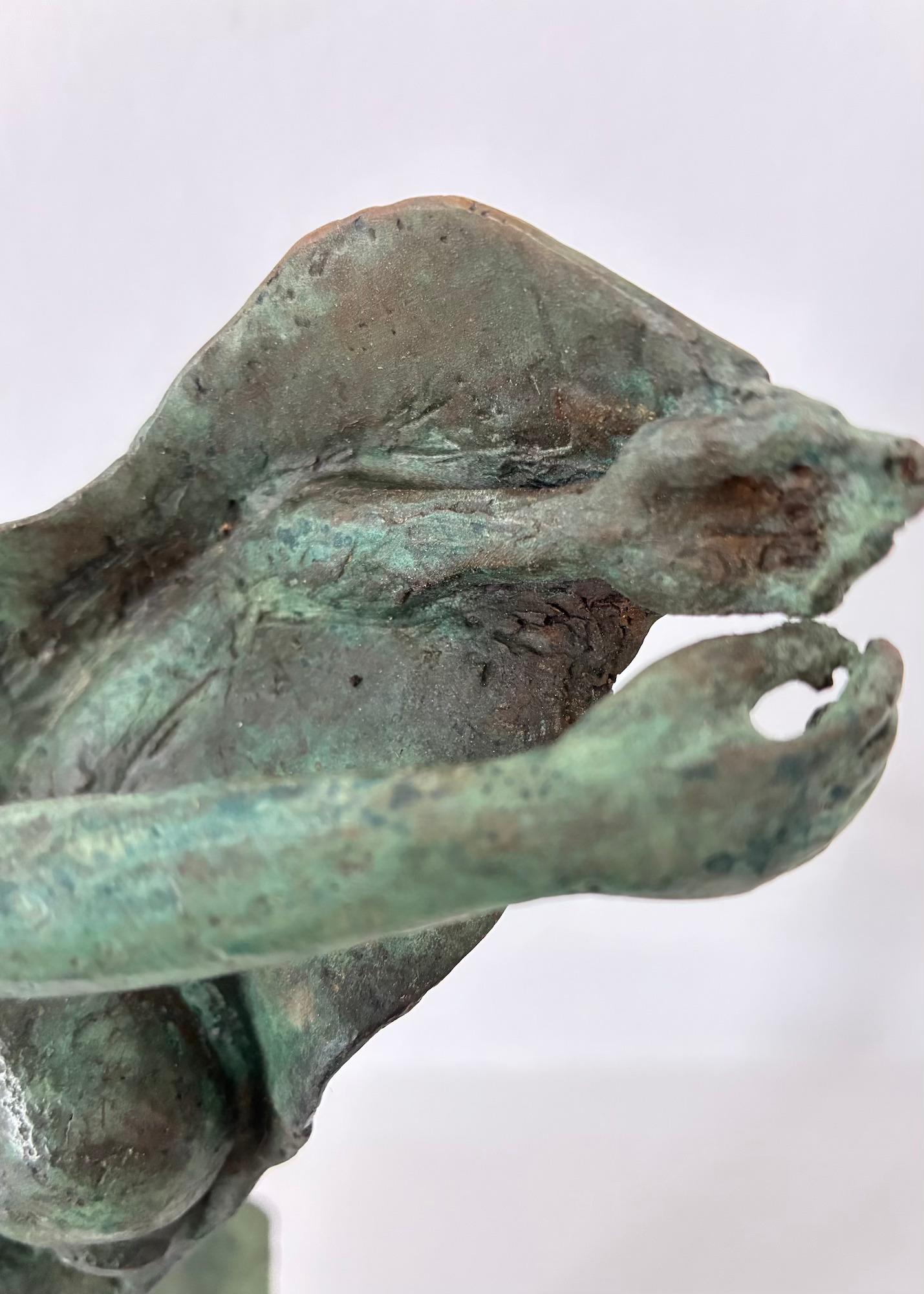 Ballerina moderna III di Yann Guillon - Scultura in bronzo, verde, figurativa, donna in vendita 9