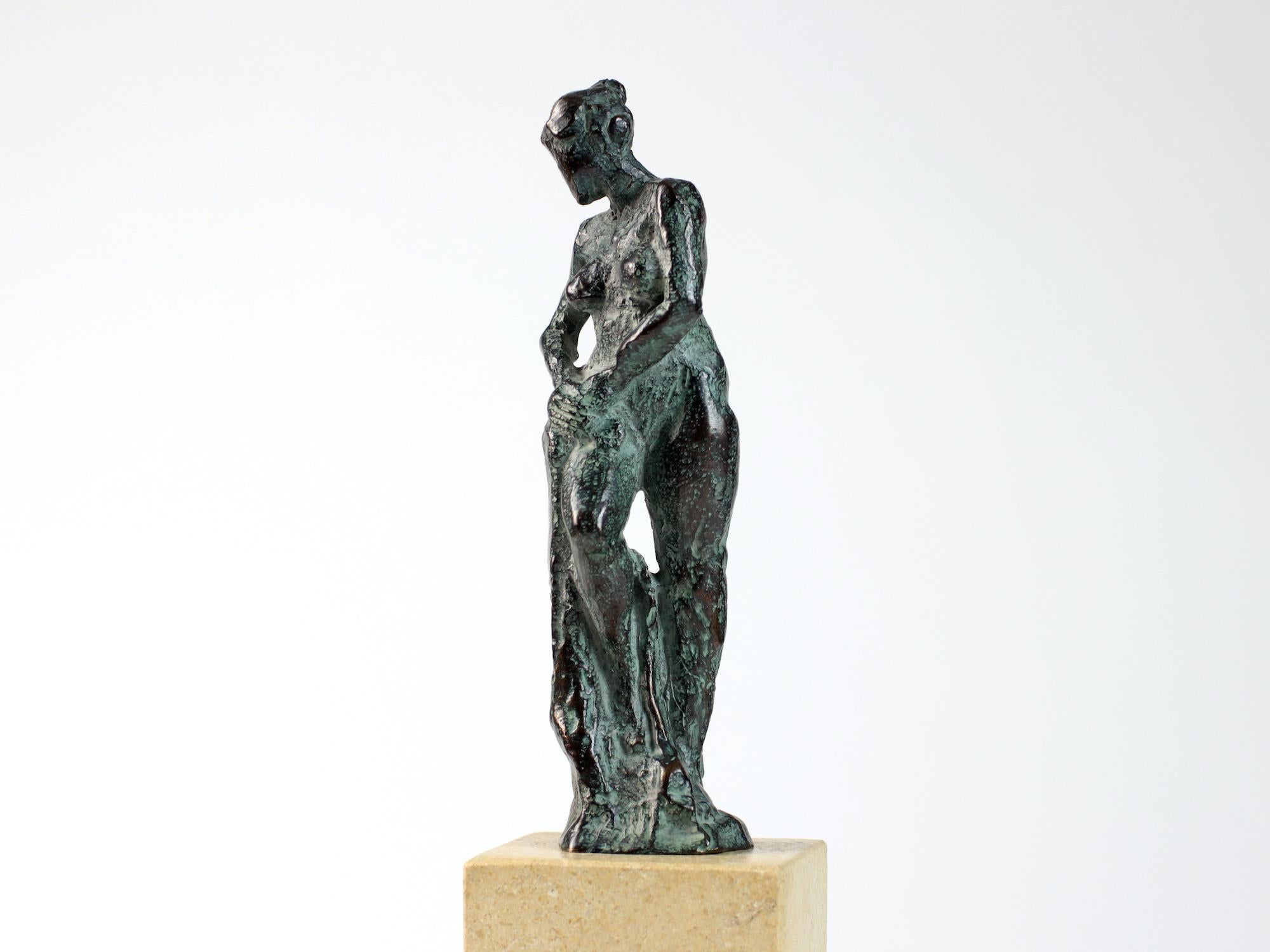 The Little Bather II is a bronze sculpture by French contemporary artist Yann Guillon, dimensions are 17 × 8 × 5 cm (6.7 × 3.1 × 2 in). Height of the sculpture with the base: 22 cm (8.6 in).
This sculpture is signed and numbered, it is part of a