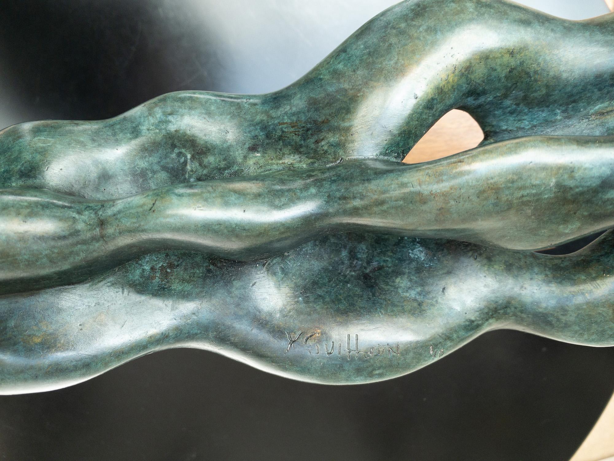 La vague de Yann Guillon - Sculpture contemporaine en bronze en vente 3