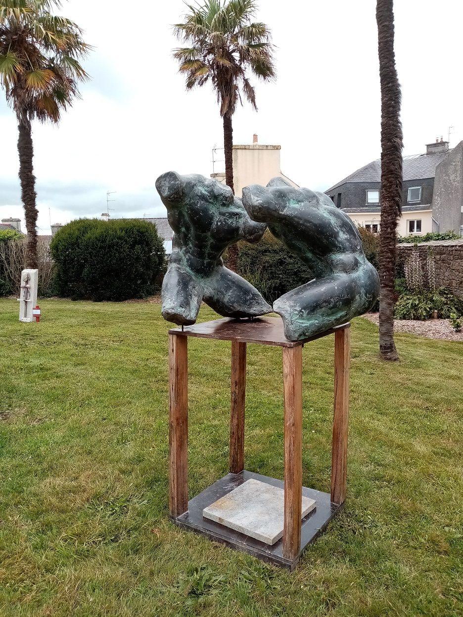 Wrestlers IV, is a large-scale bronze sculpture by French contemporary artist Yann Guillon. It depicts two men engaged in a wrestling bout. 100 cm × 200 cm × 90 cm.
Yann Guillon focuses his work on the human body, using an expressionist approach to