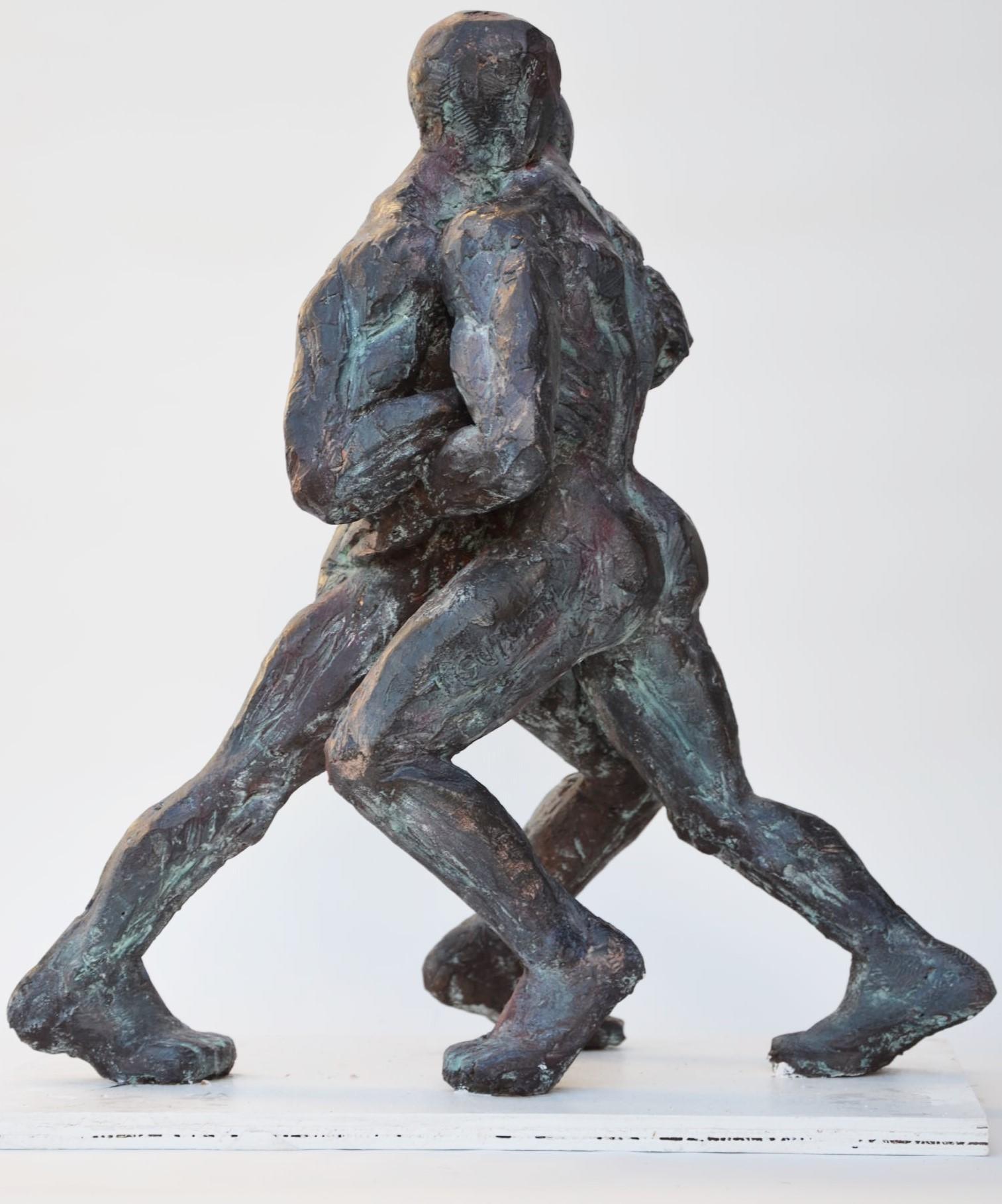 Ringer VIII, ist eine Bronzeskulptur des französischen zeitgenössischen Künstlers Yann Guillon. Es zeigt zwei Männer bei einem Ringkampf. 55 cm × 40 cm × 25 cm.
Yann Guillon konzentriert sich in seinem Werk auf den menschlichen Körper, wobei er