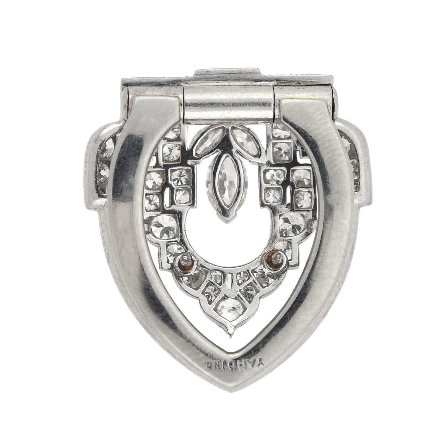 Clip en fourrure incrusté de diamants YARD Art Déco en platine de 1,25 carat au total Bon état - En vente à Narberth, PA