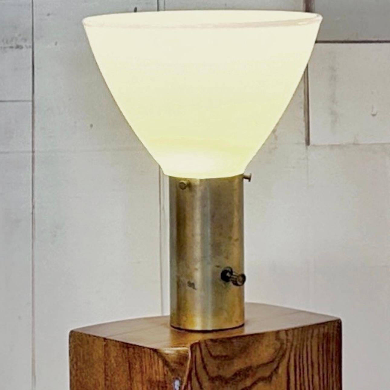 Américain Paire de lampes de bureau sculpturales Yasha Heifetz, vers la fin des années 1940 / début des années 50 en vente