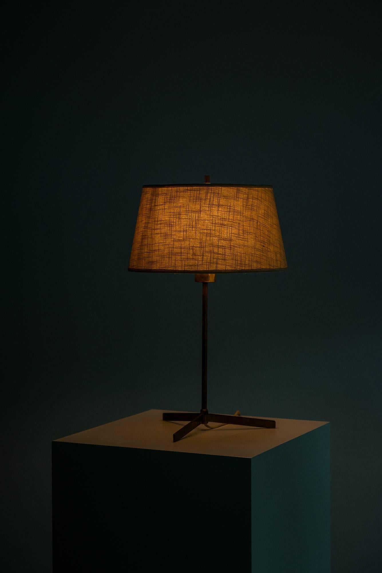 Yasha Hiefetz Table Lamp Model B-31 by Bergbom in Sweden In Excellent Condition In Limhamn, Skåne län