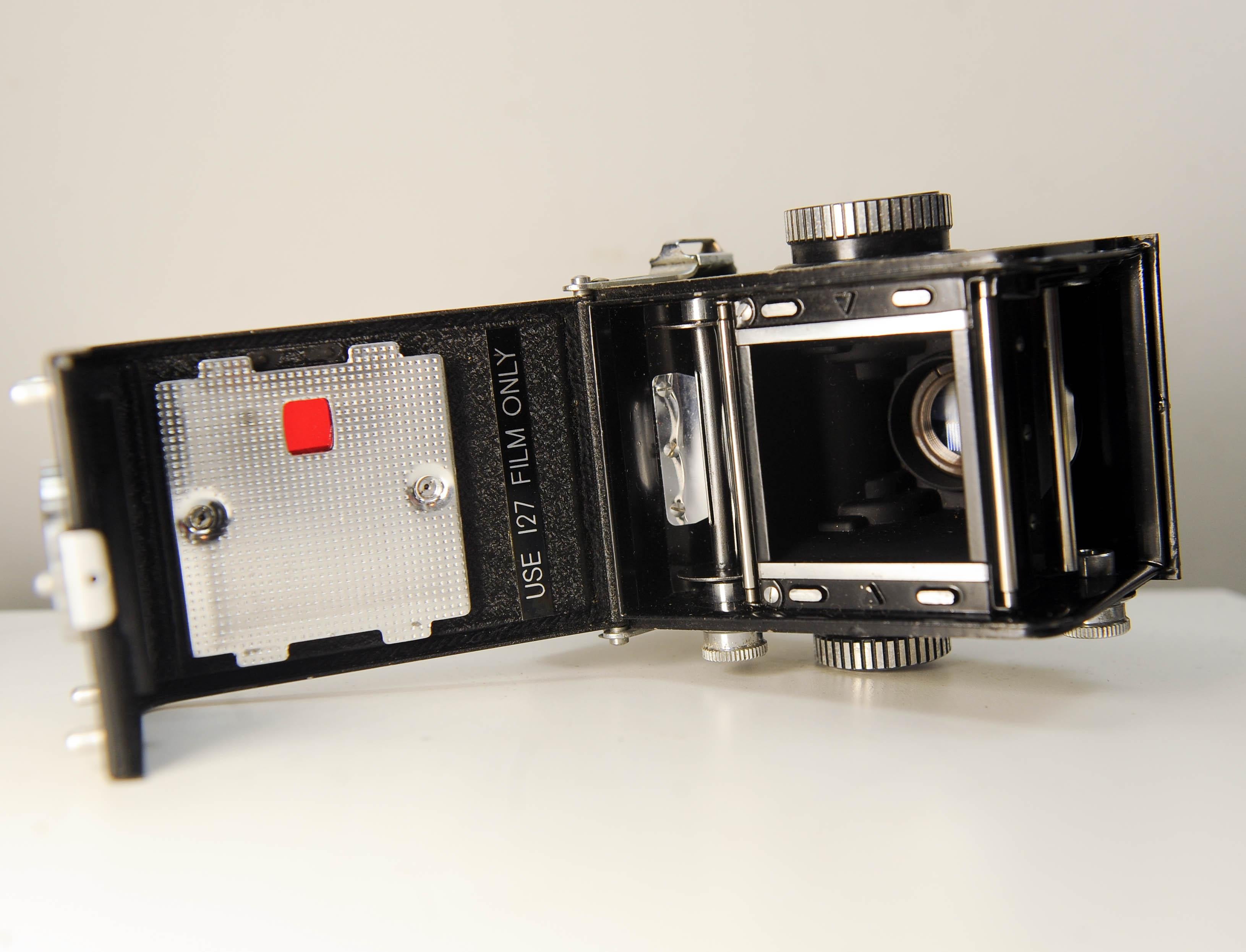 Yashica-44 Spiegelreflex-Mittelformatkamera Yashikor 60mm F3.5 Prime Objektiv im Angebot 8