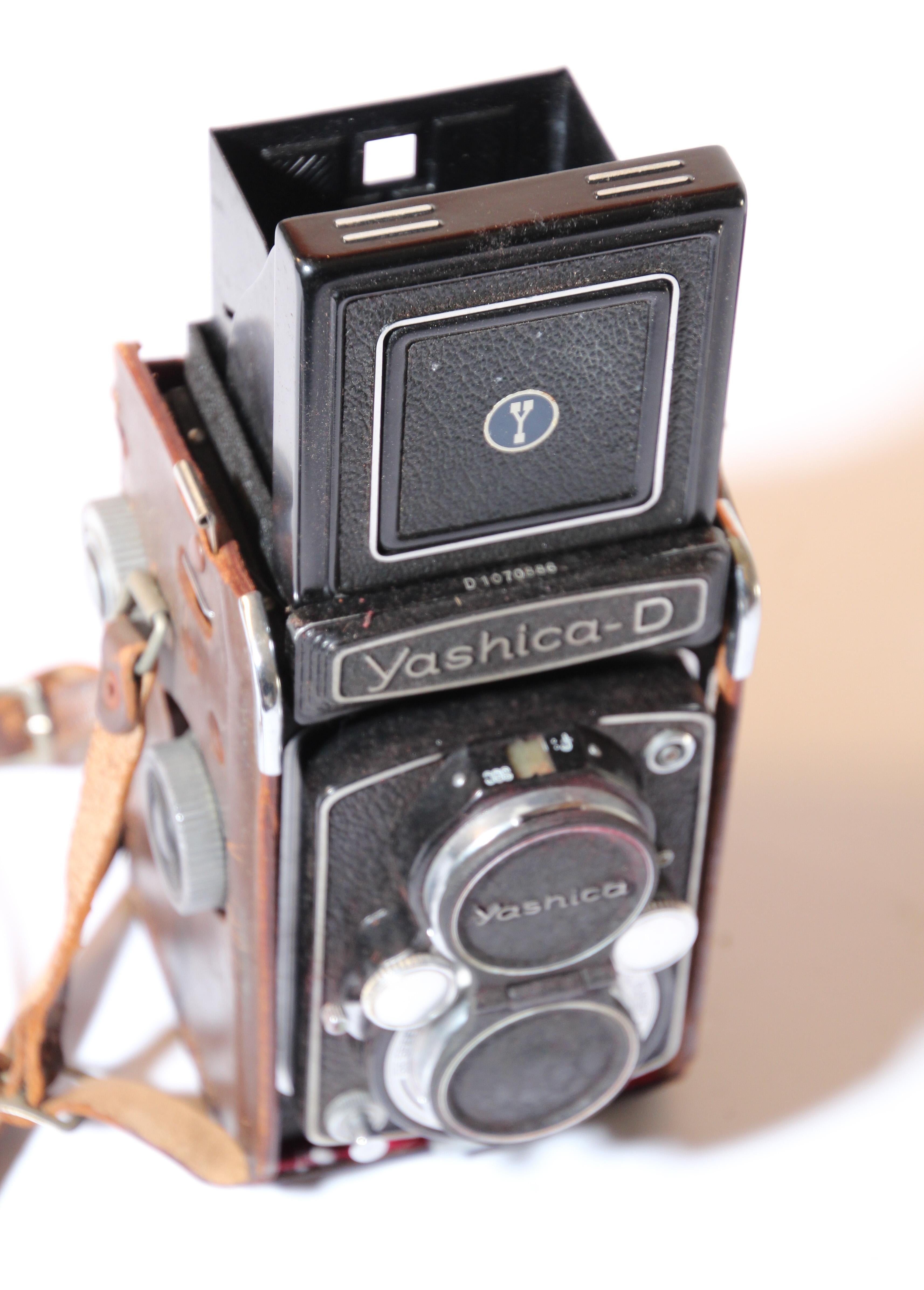 yashica d case