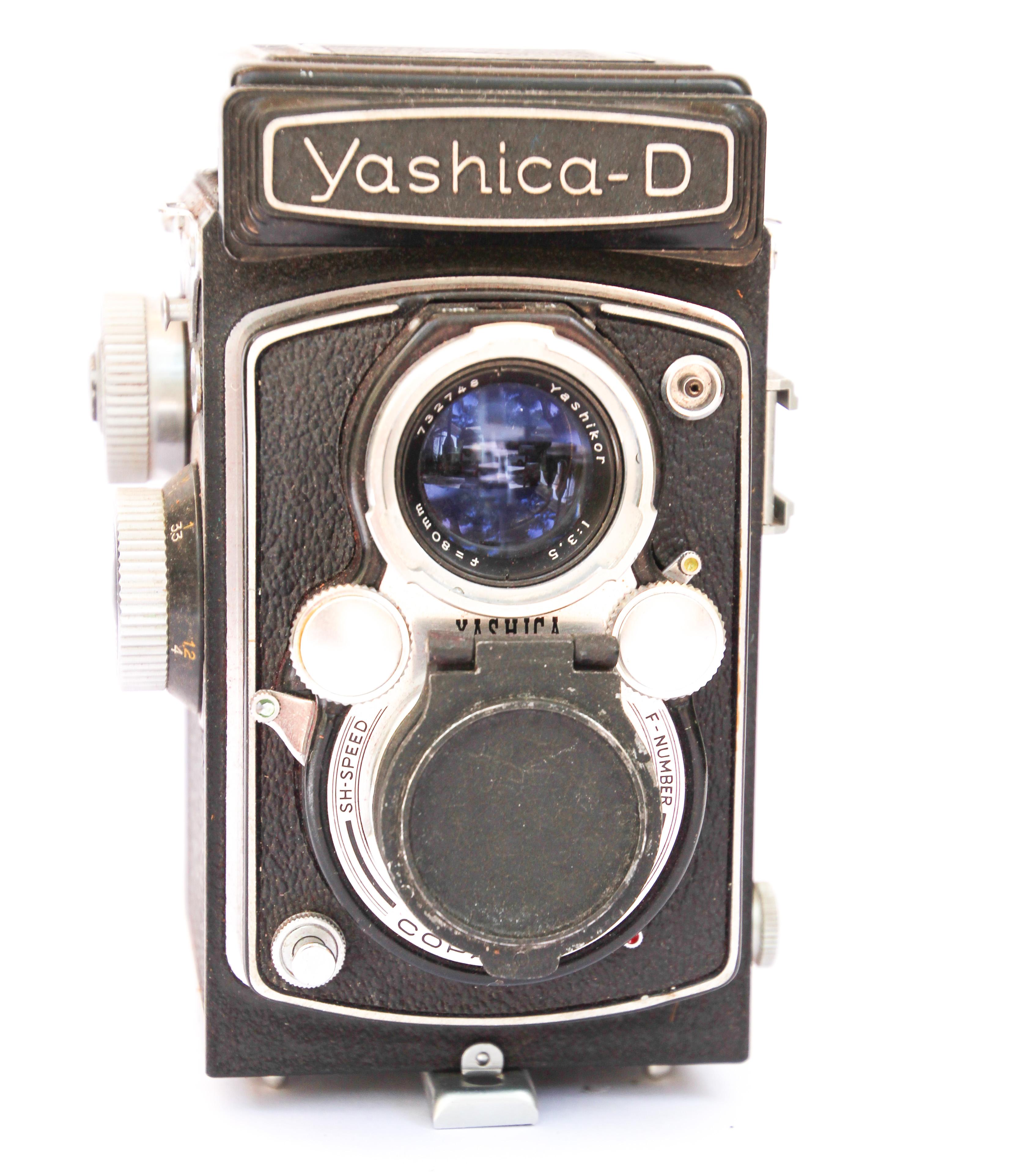 Yashica-D Camera with Case and Accessories, circa 1958 In Fair Condition In North Hollywood, CA