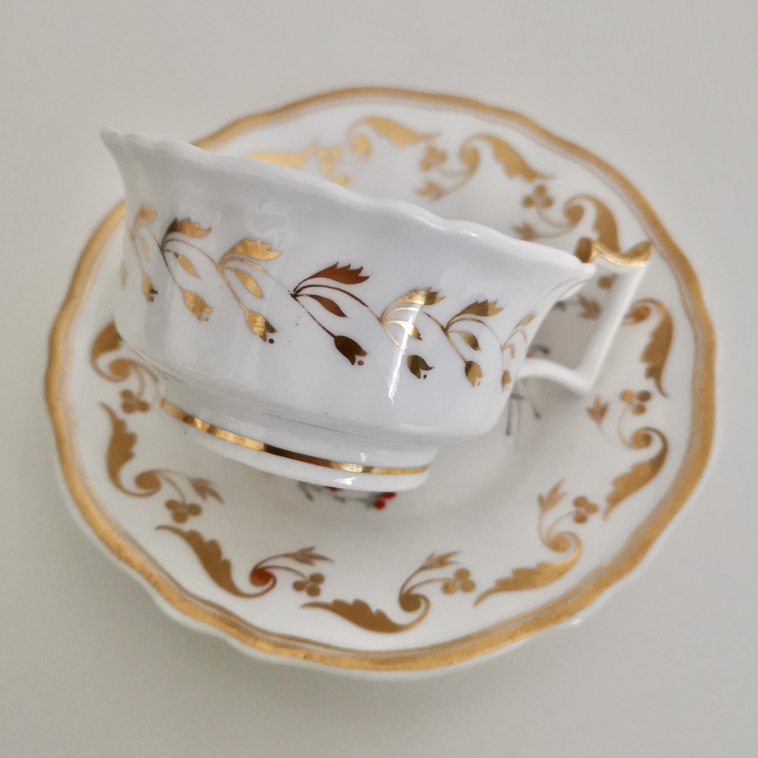 Yates Porcelain Teacup, White with Gilt and Flowers, Regency, circa 1825 In Good Condition In London, GB