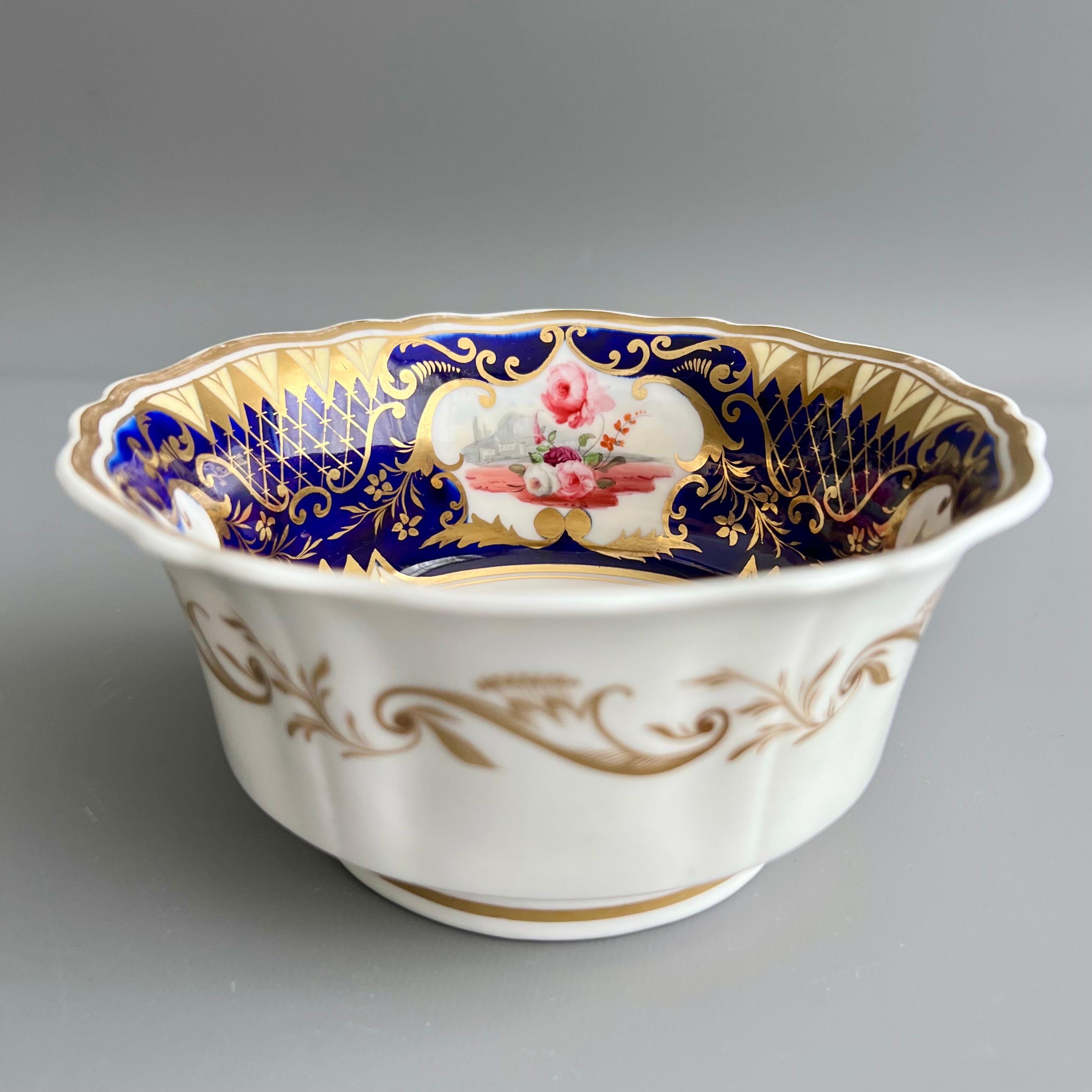 Peint à la main Service à thé de Yates, bleu cobalt, doré et fleurs patt. 1038, vers 1825 en vente