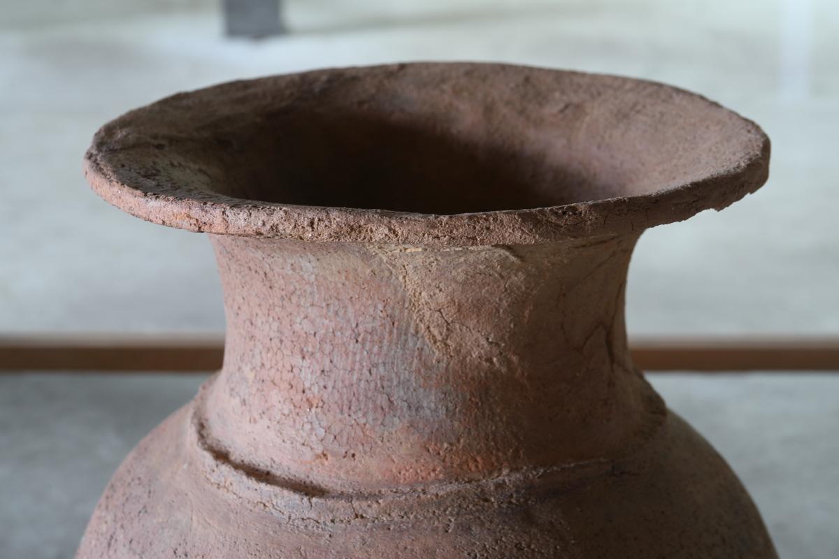 Yayoi Earthenware Deep Bowl/Antique Japanese vase/300 BCE – 250 CE/Wabi-sabi For Sale 11