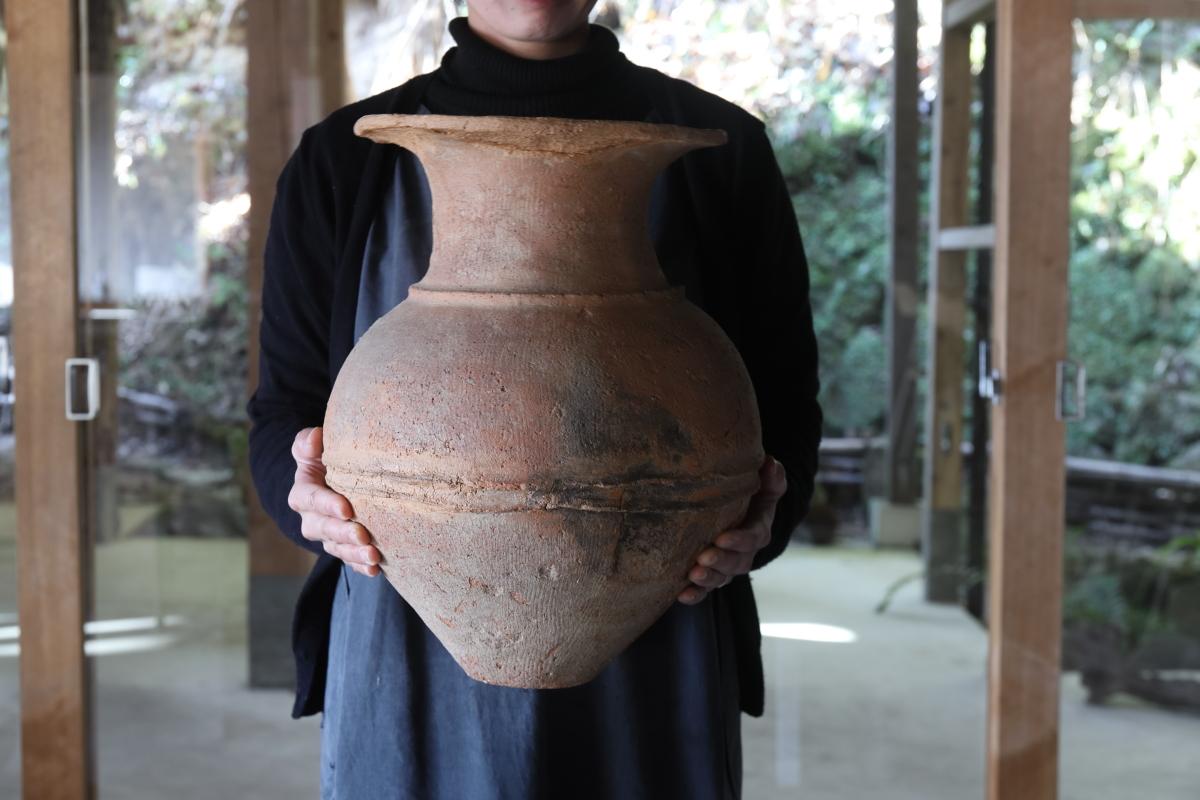 Yayoi Earthenware Deep Bowl/Antique Japanese vase/300 BCE – 250 CE/Wabi-sabi For Sale 4