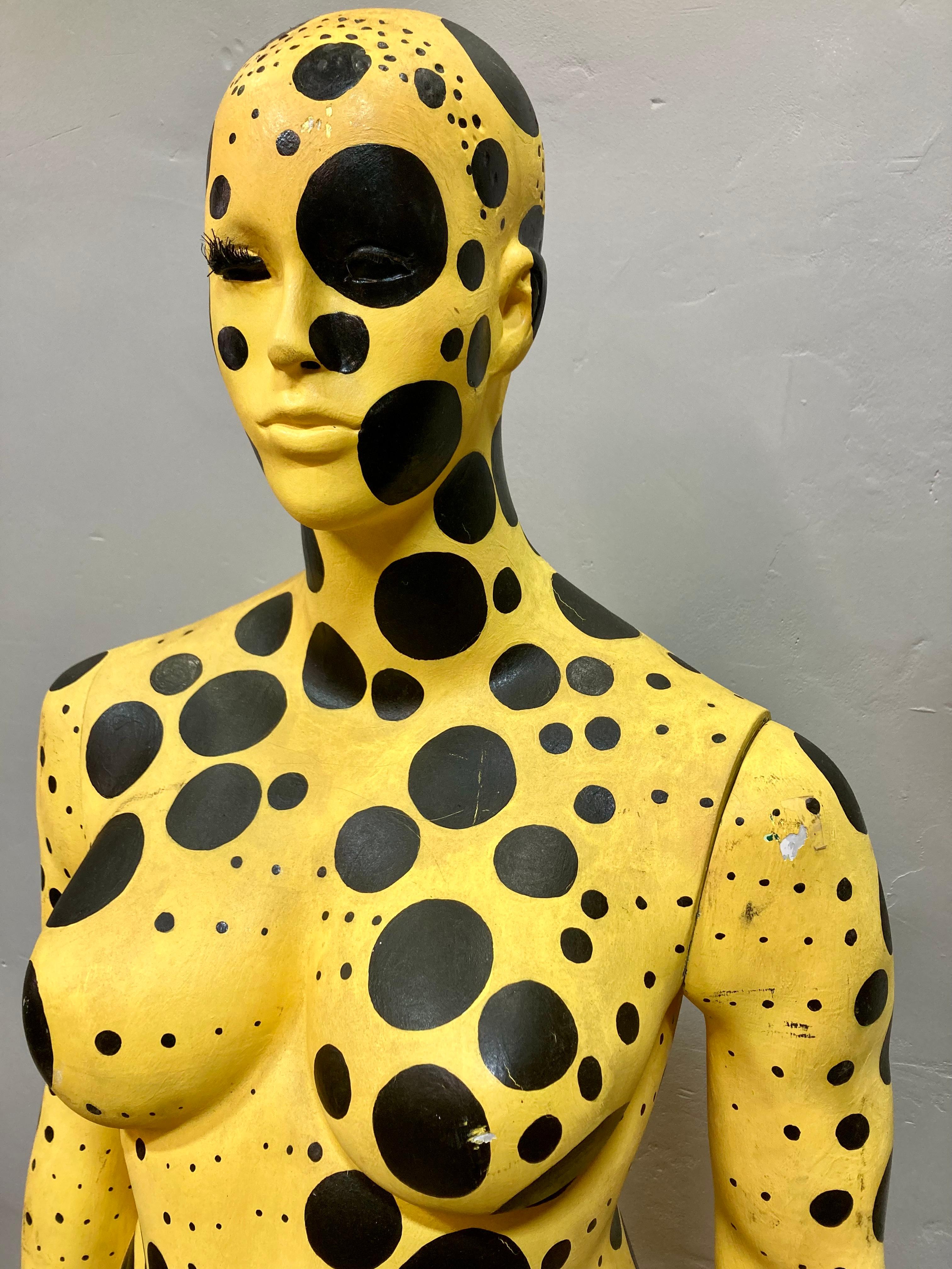 Manichino ispirato a Yayoi Kusama In condizioni buone in vendita a Alhambra, CA