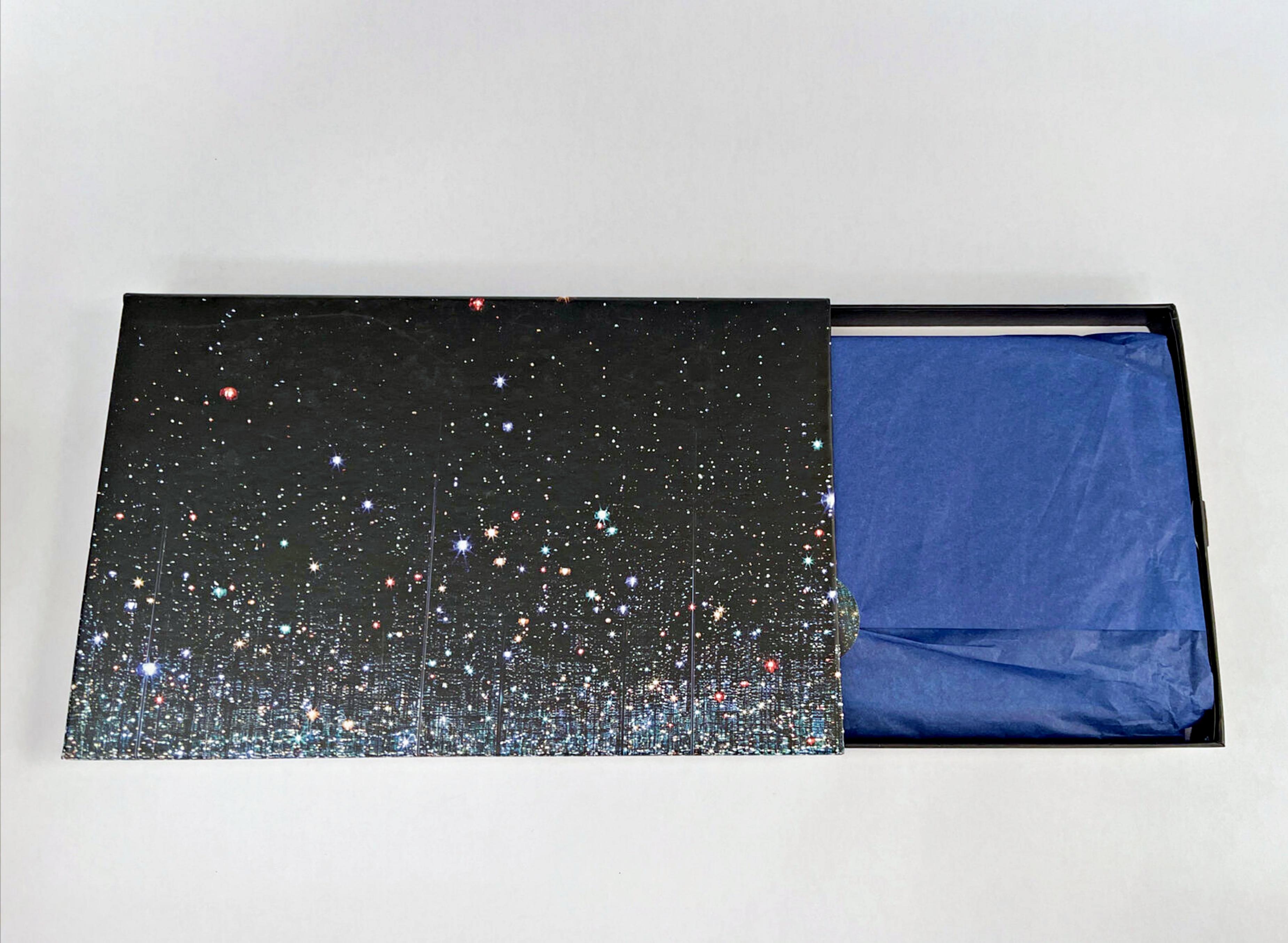 Limited Edition leather clutch (bag) depicting the famed Infinity Mirrored Room For Sale 1