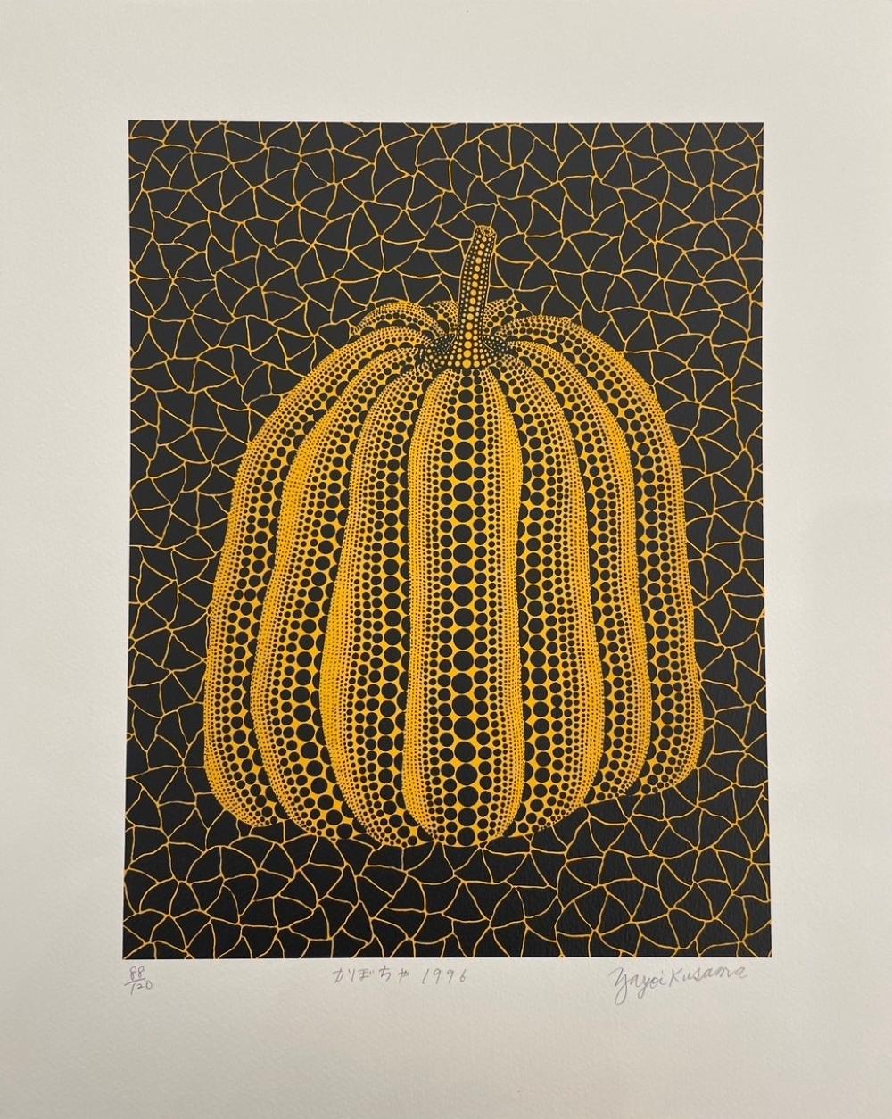 Yayoi Kusama
Calabaza (YT), Edición 88/120.
Serigrafía [3 tramas, 2 colores, 3 tiradas].
Edición 88/120
Imagen: 29,8 x 22,8 cm.
Hoja: 40 x 32,5 cm.
Enmarcado: 48 x 40 x 2 cm.
Publicado en 1996 en papel Velin d' Arches por Okabe