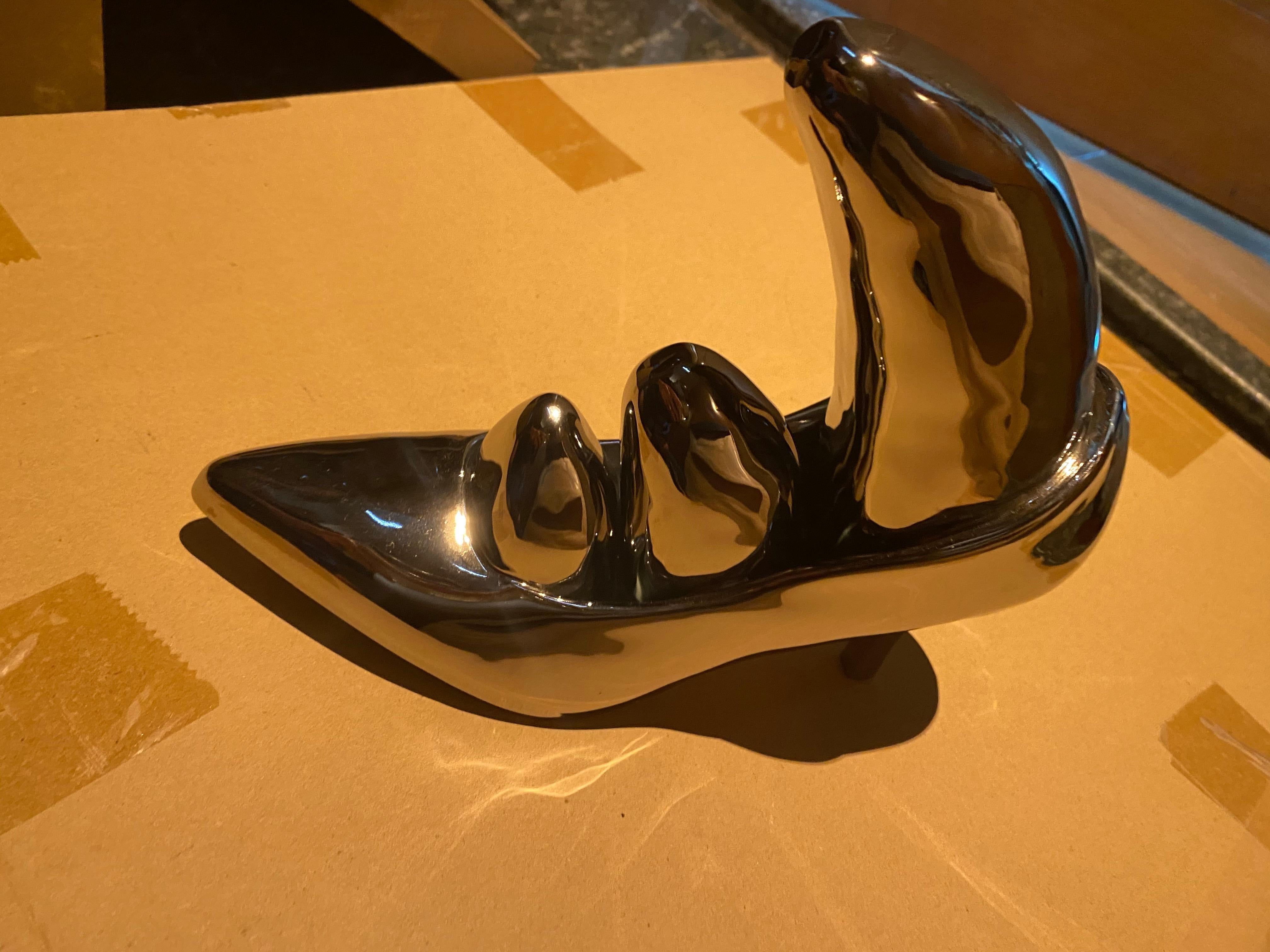 Hochhackige Heels Silber. Keramikskulpturen (2) von Yayoi Kusama. Limitierte Auflage von 30 Stück im Angebot 1