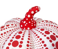 Grande citrouille en peluche de Kusama (citrouille rouge et blanche de Kusama)